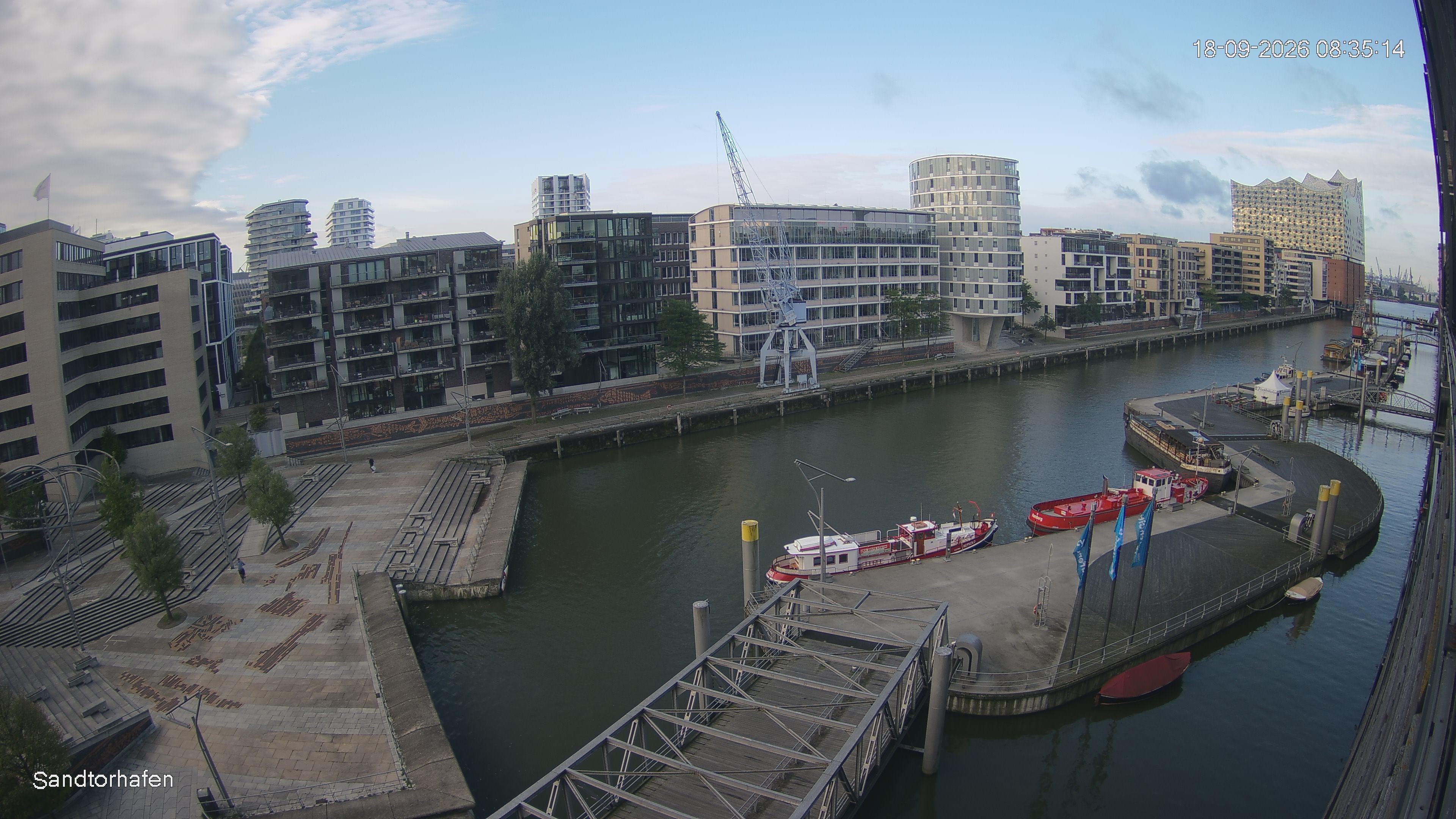 Archived image Webcam Harbour Hall Hamburg