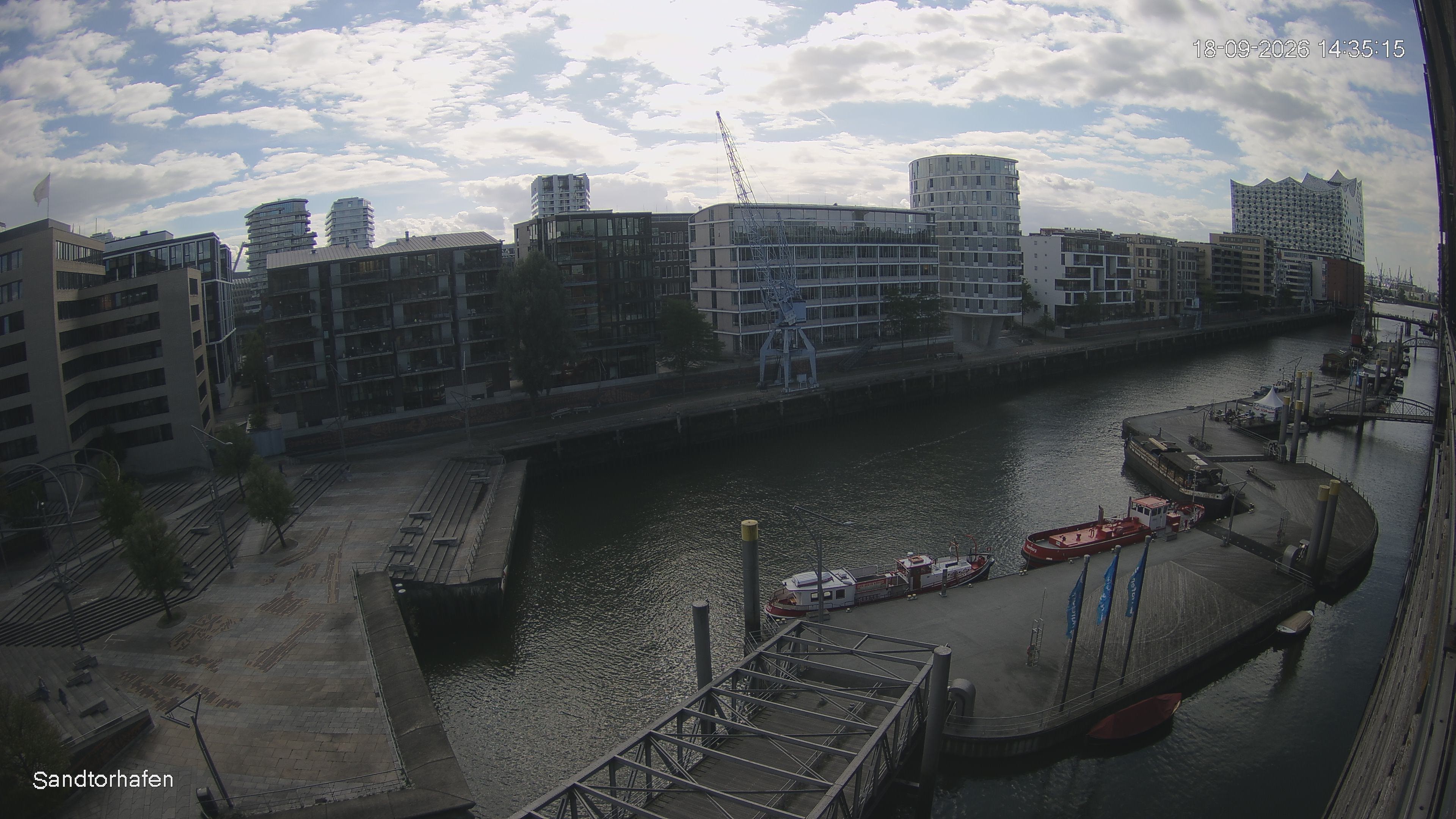 Archived image Webcam Harbour Hall Hamburg