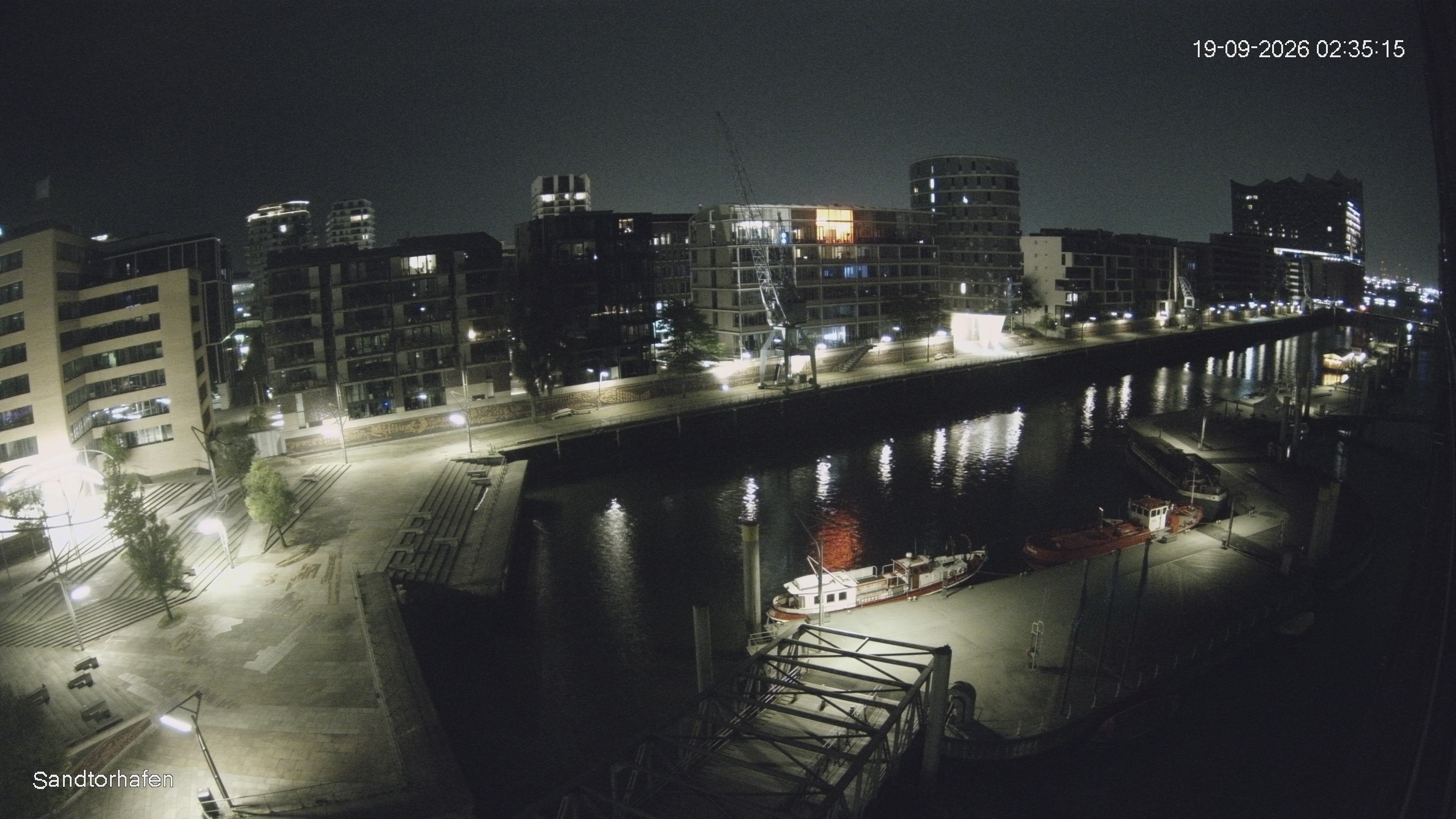 Archived image Webcam Harbour Hall Hamburg