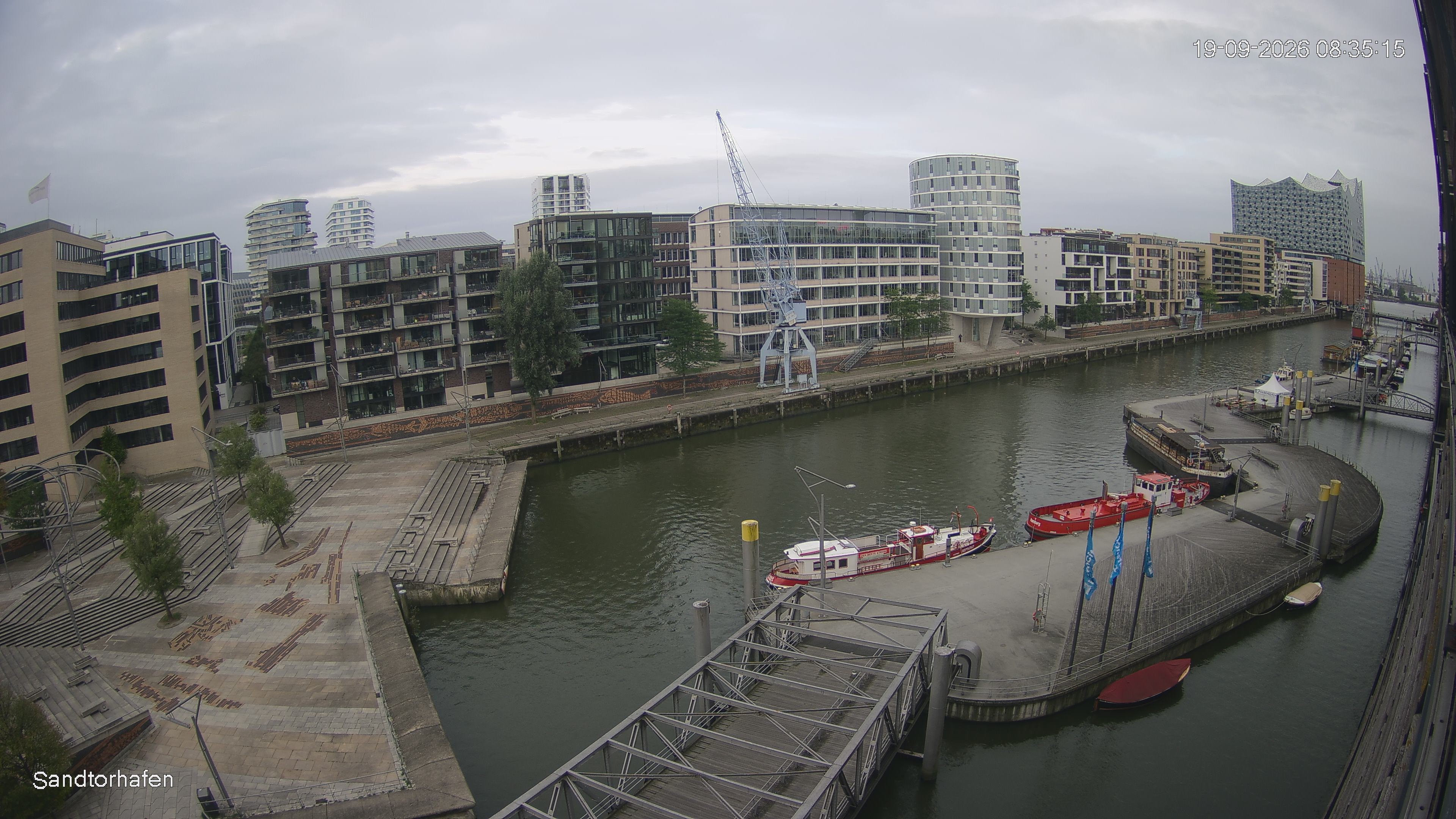 Archiv Foto Webcam Hamburg: HafenCity und Elbphilharmonie