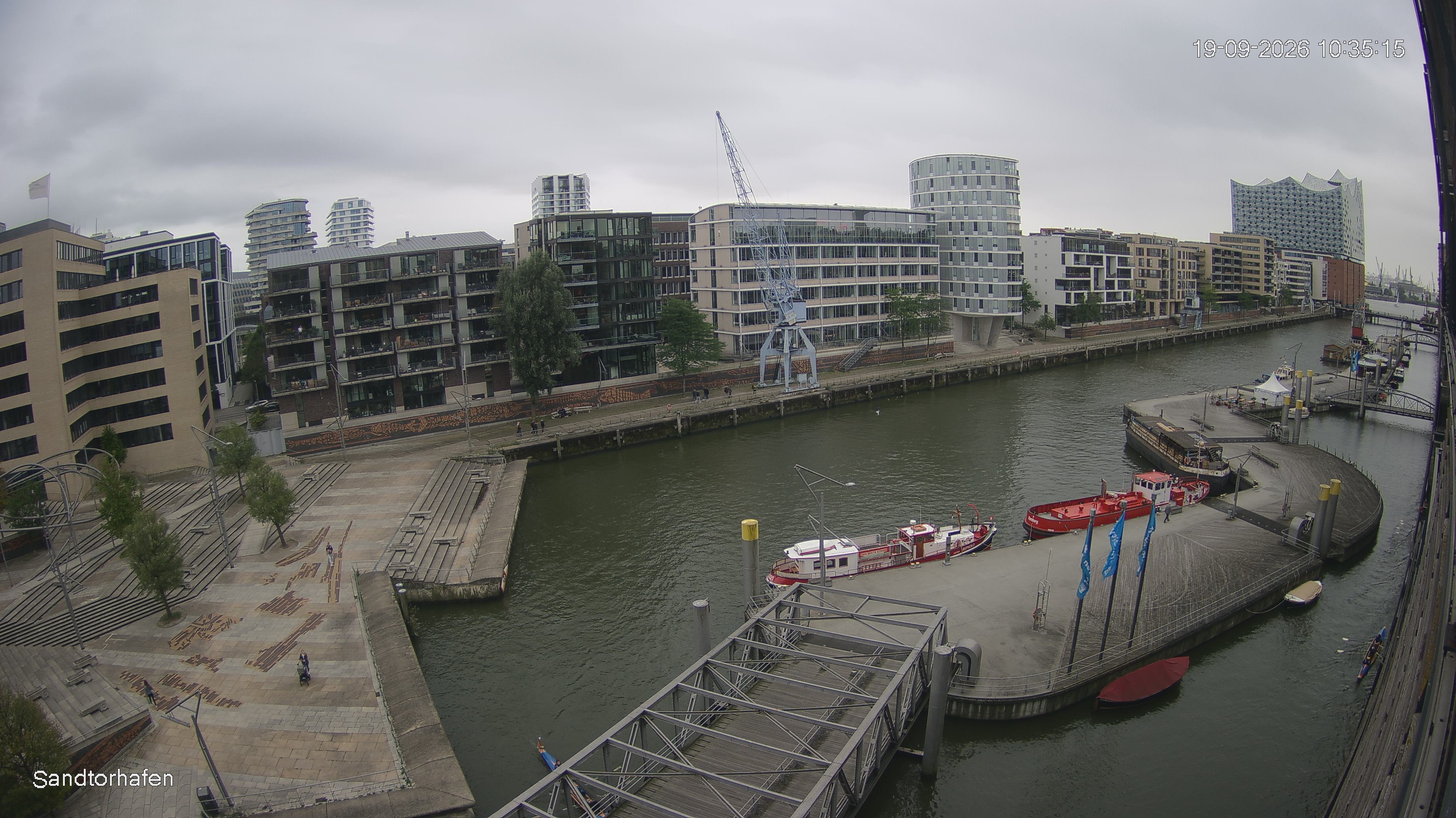 Archiv Foto Webcam Hamburg: HafenCity und Elbphilharmonie