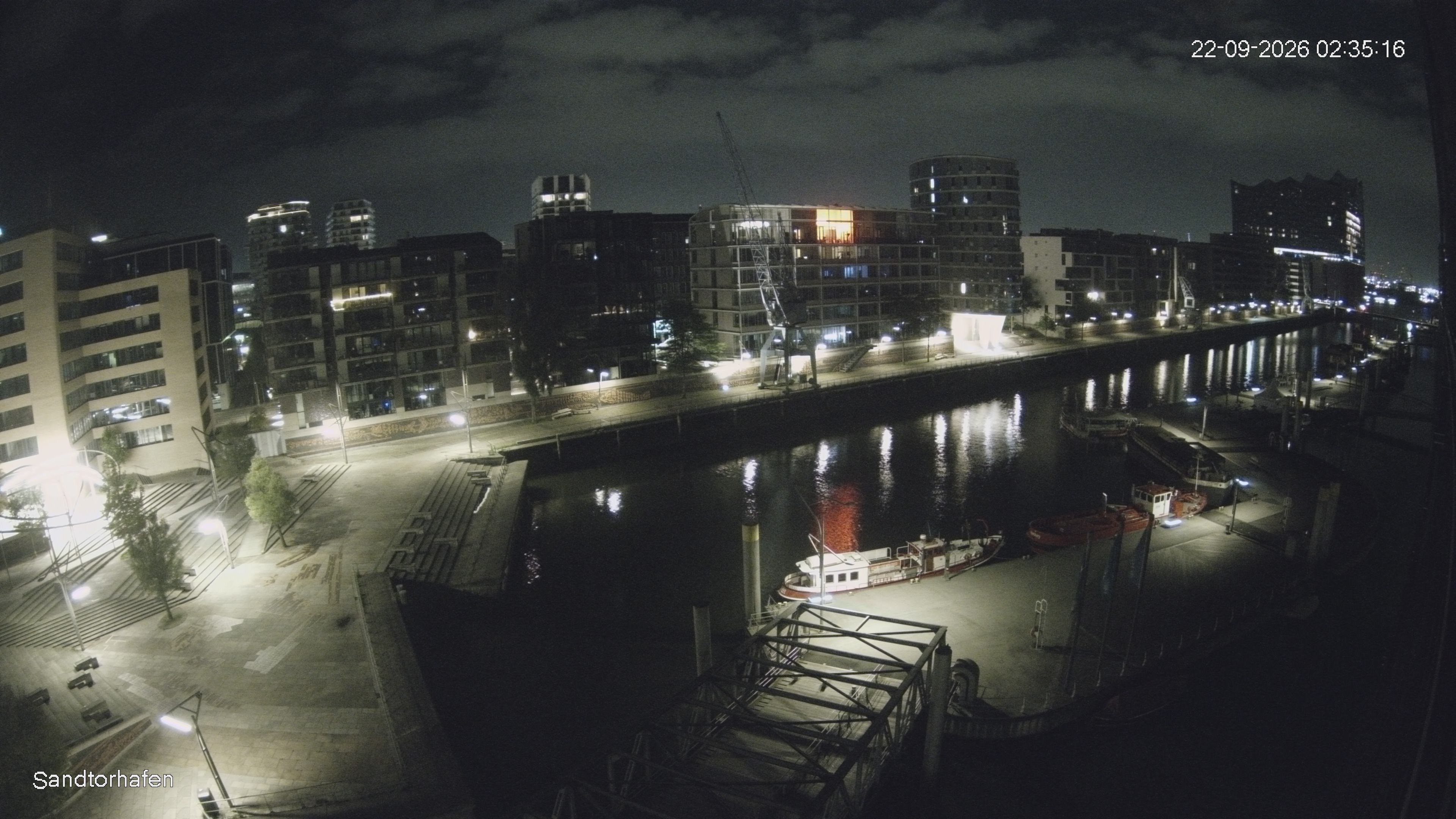 Archiv Foto Webcam Hamburg: HafenCity und Elbphilharmonie