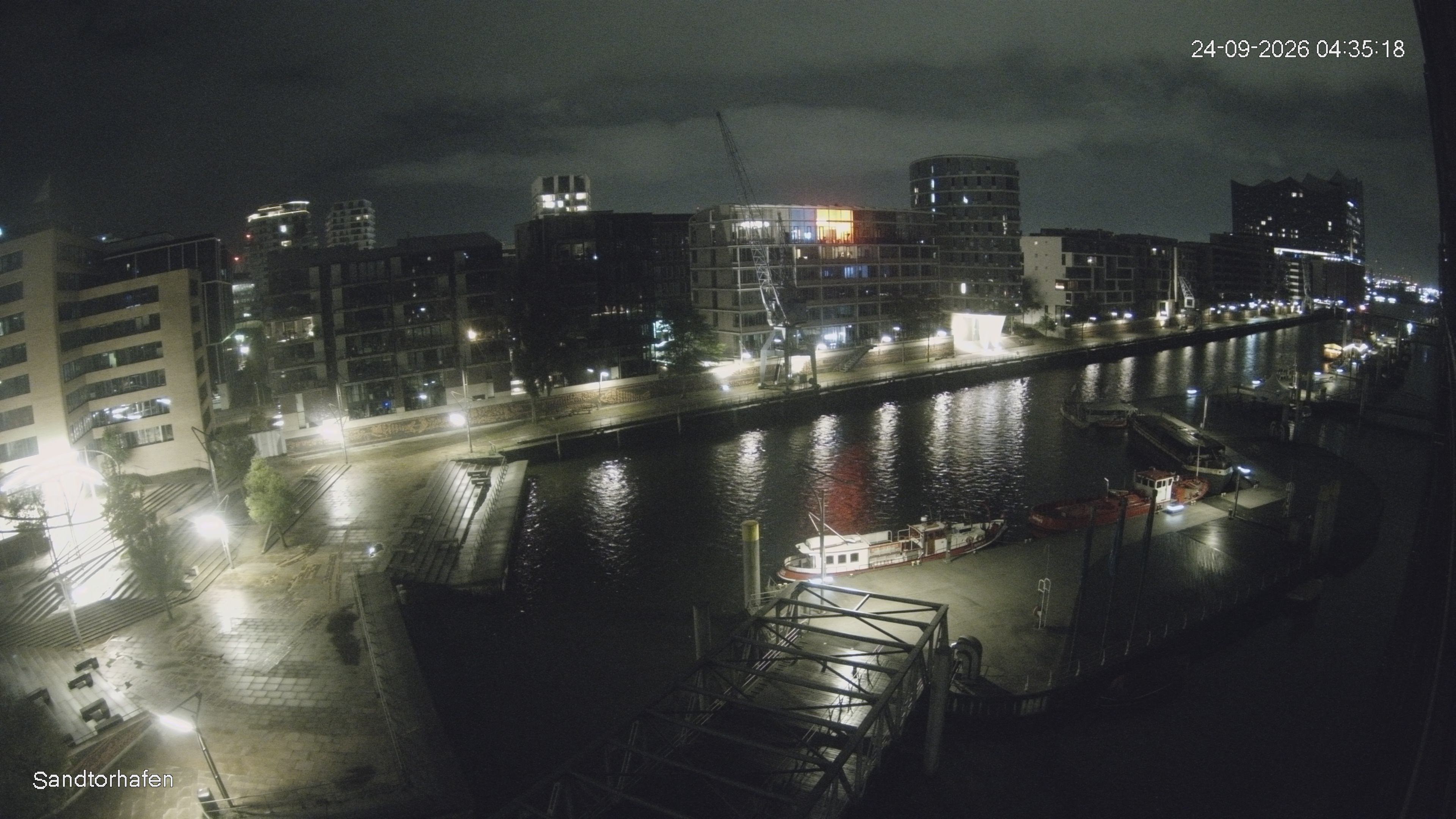Archiv Foto Webcam Hamburg: HafenCity und Elbphilharmonie