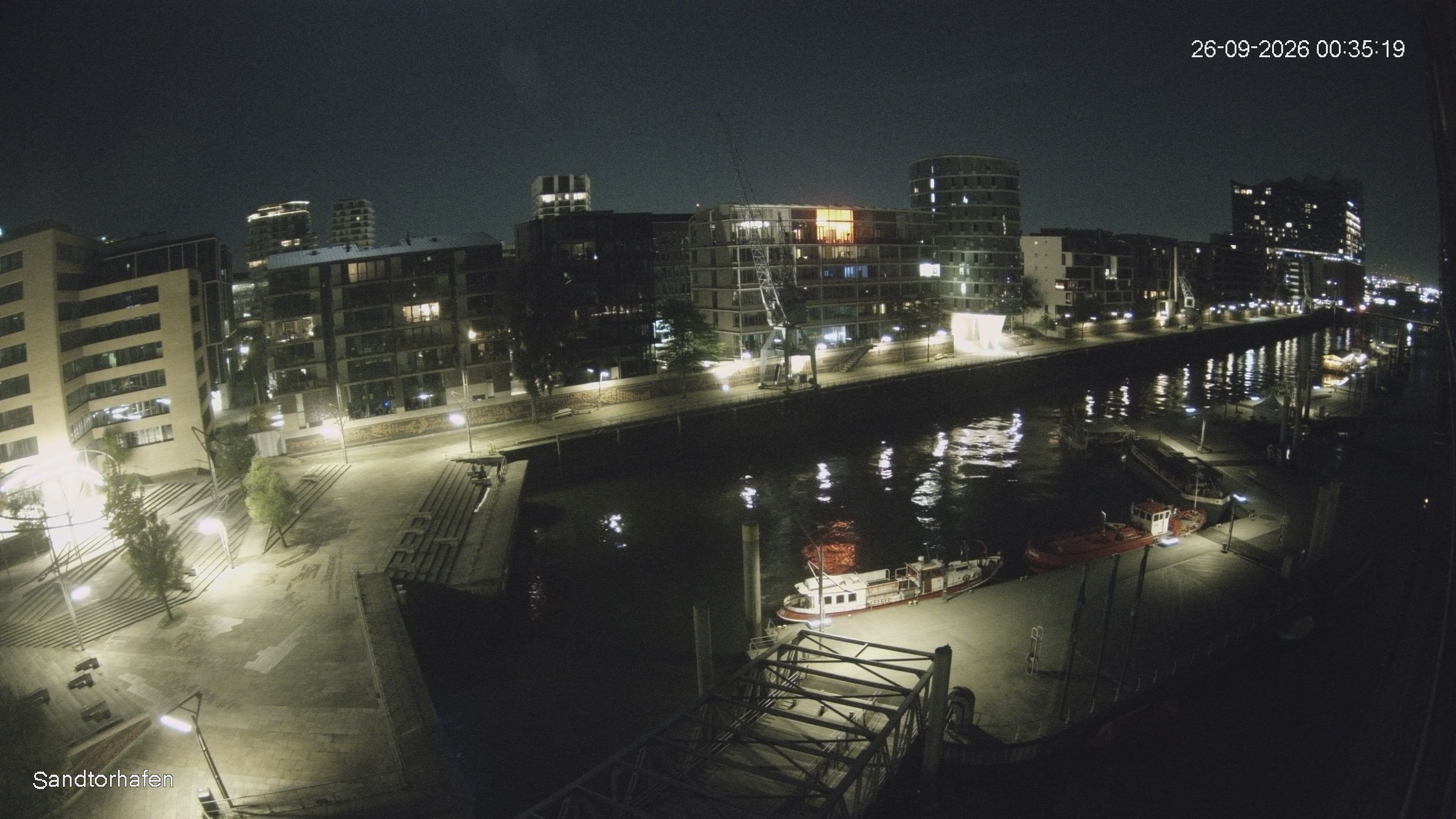 Archiv Foto Webcam Hamburg: HafenCity und Elbphilharmonie