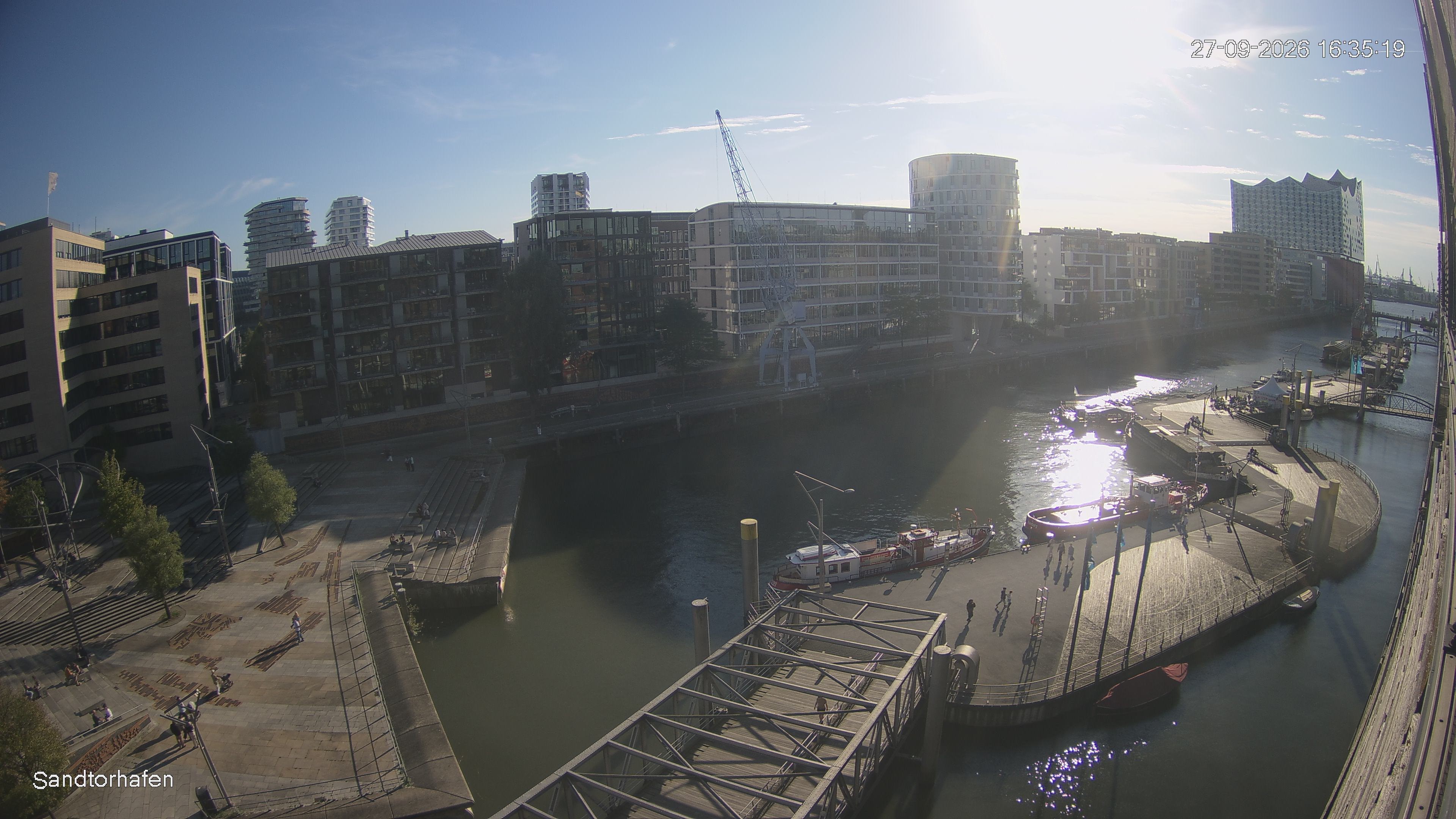 Archiv Foto Webcam Hamburg: HafenCity und Elbphilharmonie