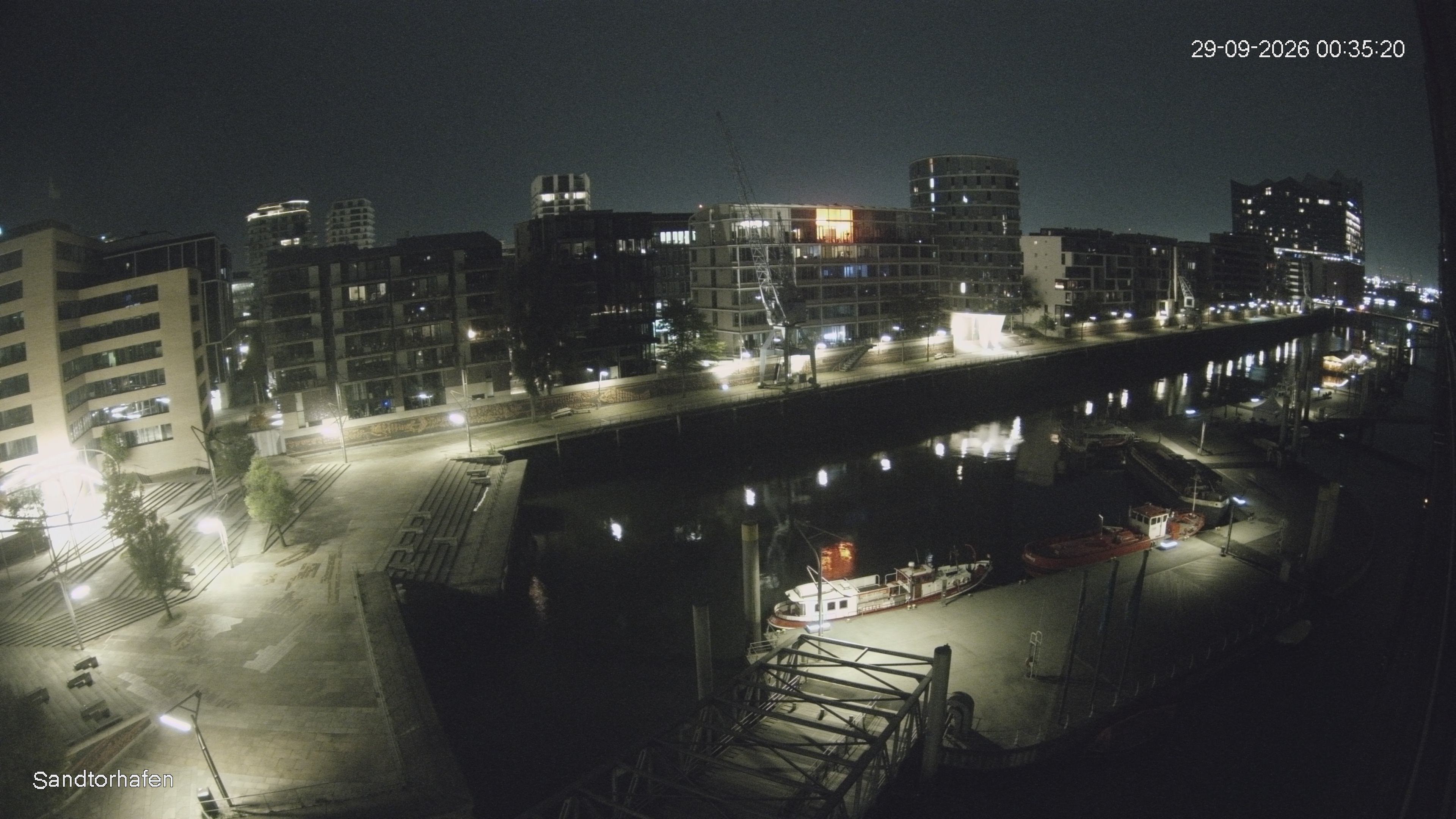 Archiv Foto Webcam Hamburg: HafenCity und Elbphilharmonie