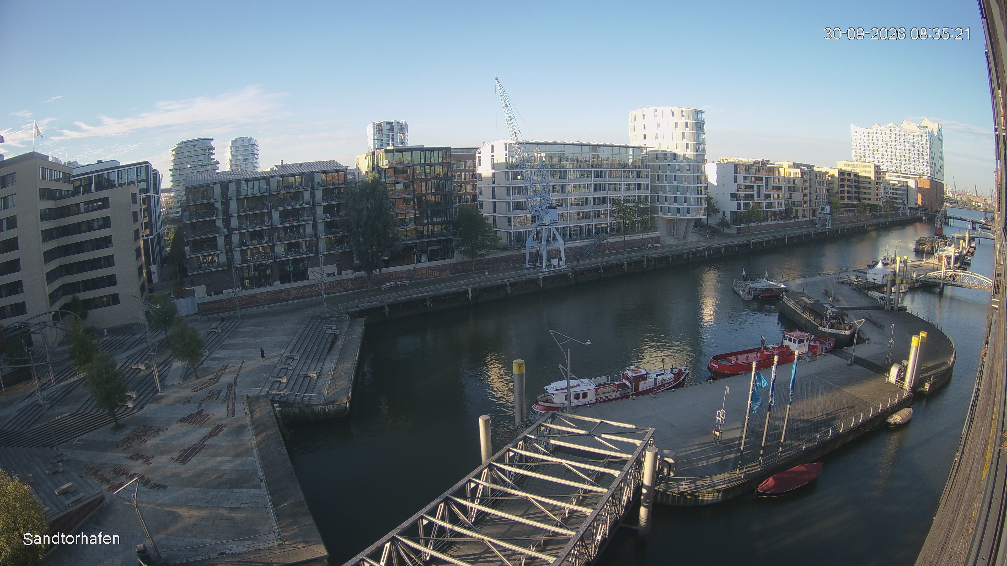 Archiv Foto Webcam Hamburg: HafenCity und Elbphilharmonie