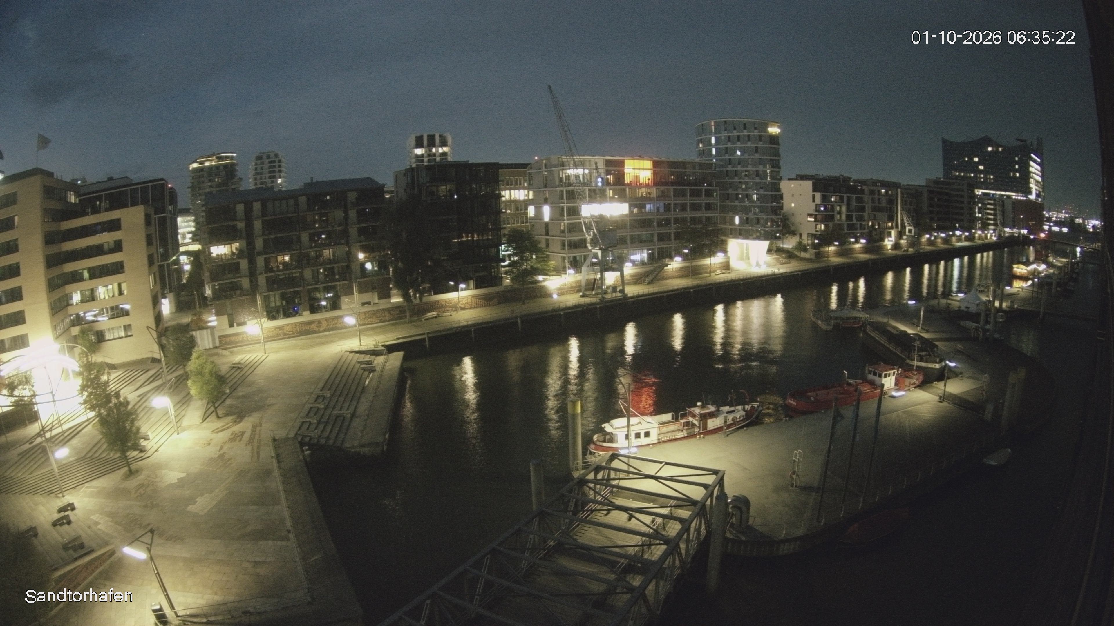Archiv Foto Webcam Hamburg: HafenCity und Elbphilharmonie