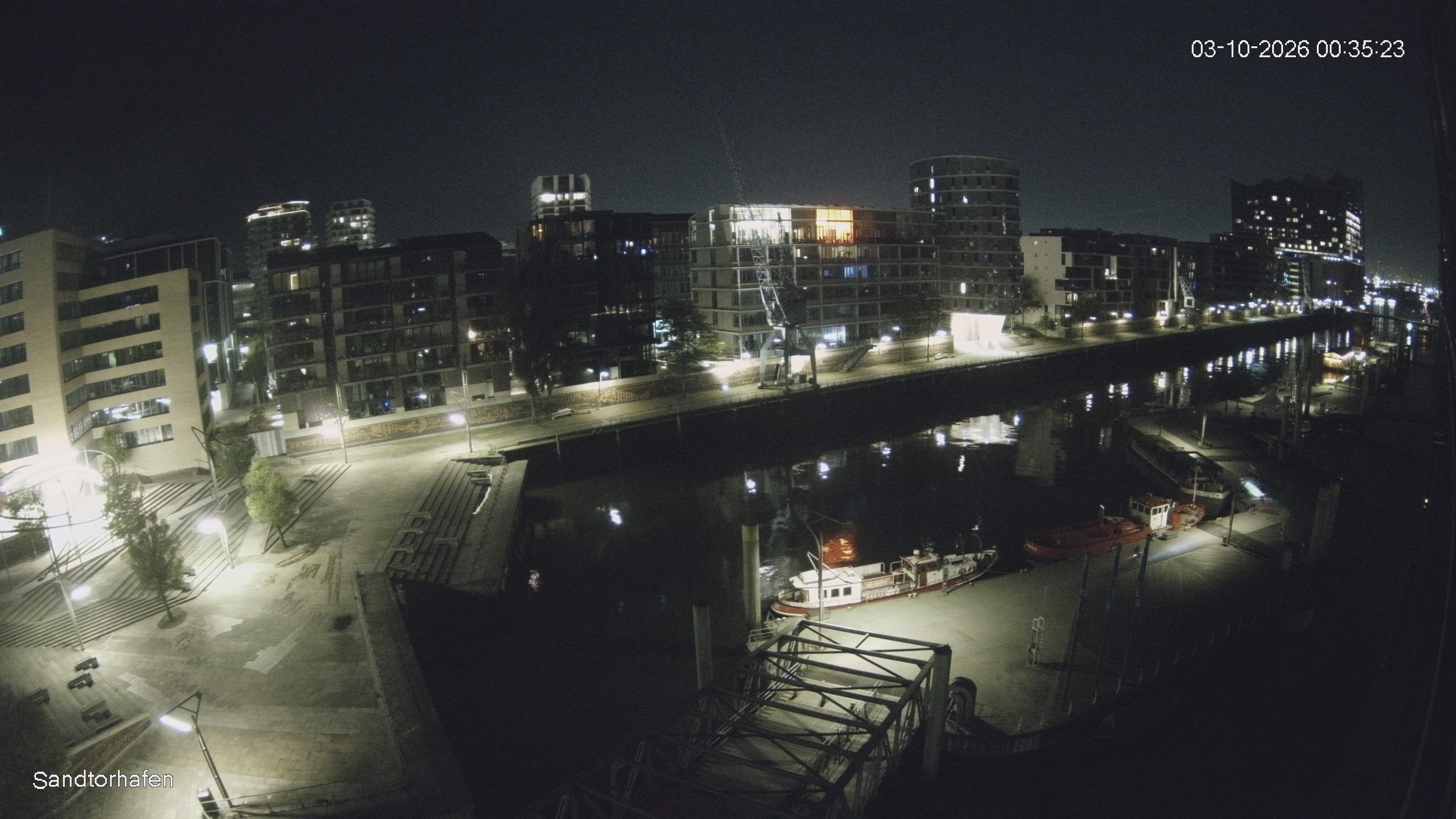 Archiv Foto Webcam Hamburg: HafenCity und Elbphilharmonie