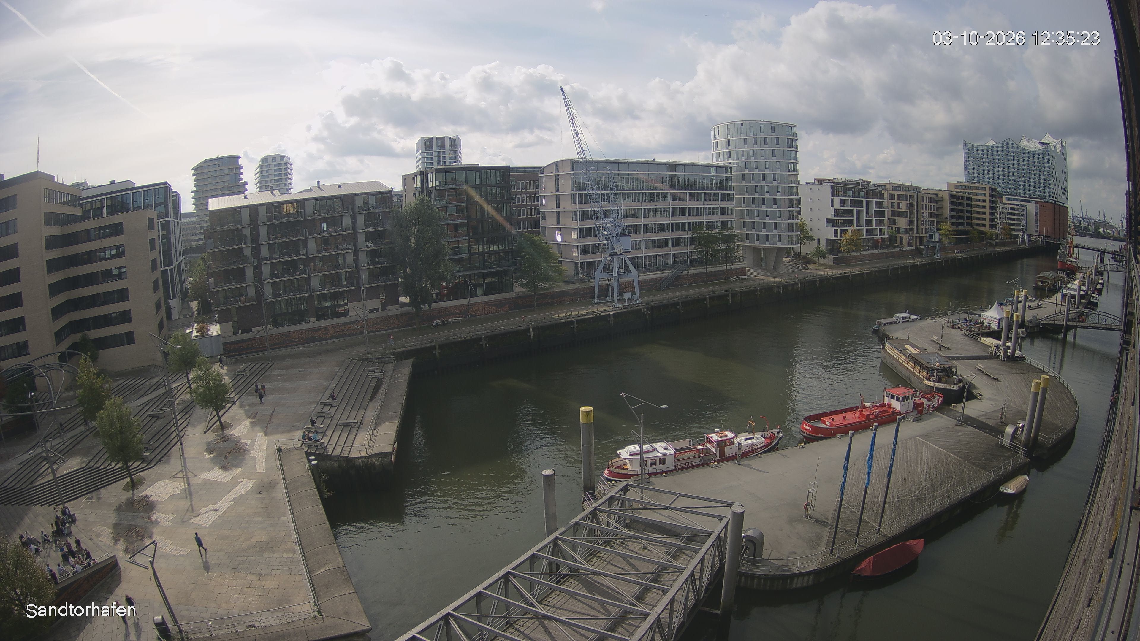 Archiv Foto Webcam Hamburg: HafenCity und Elbphilharmonie