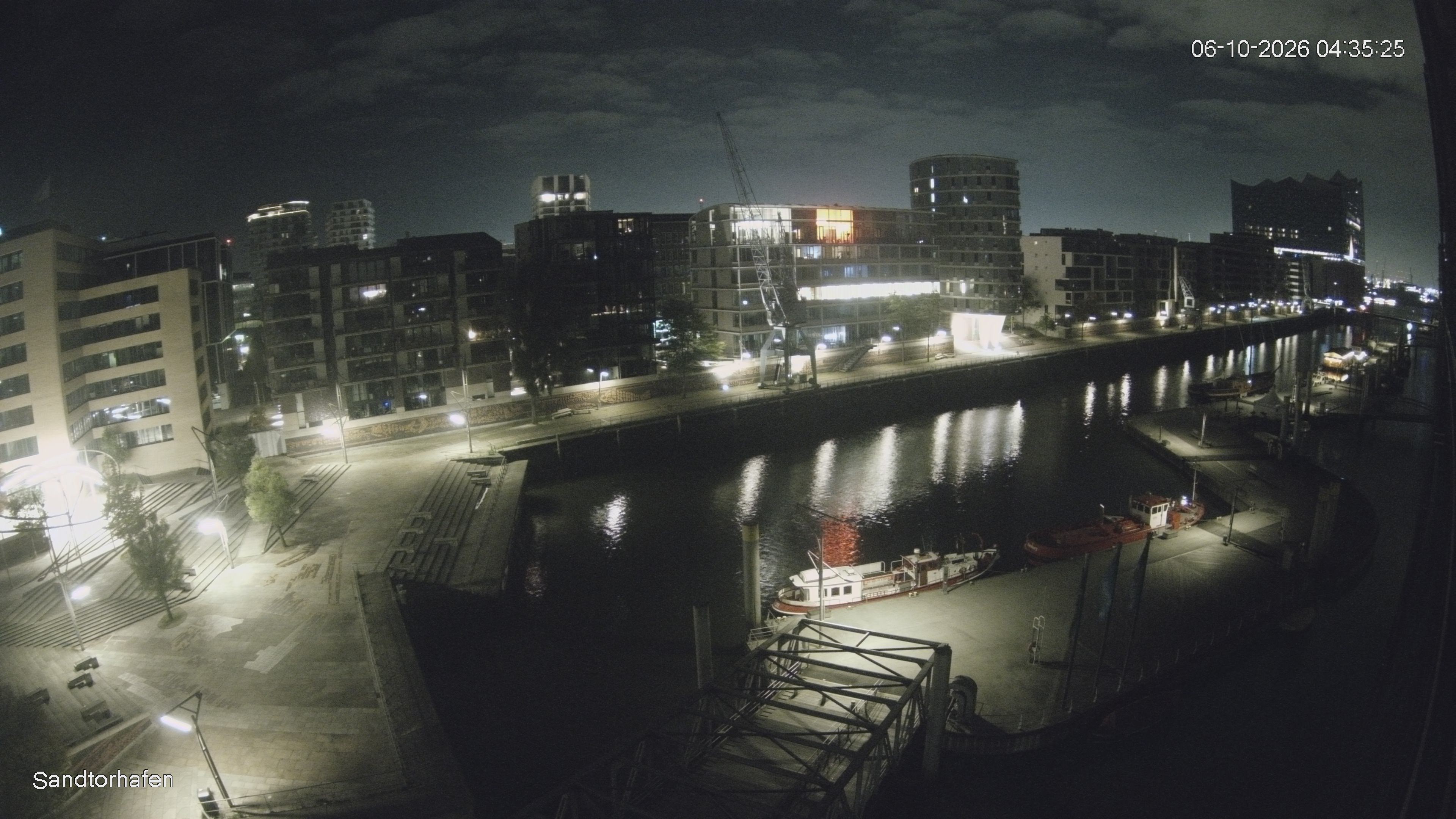 Archiv Foto Webcam Hamburg: HafenCity und Elbphilharmonie