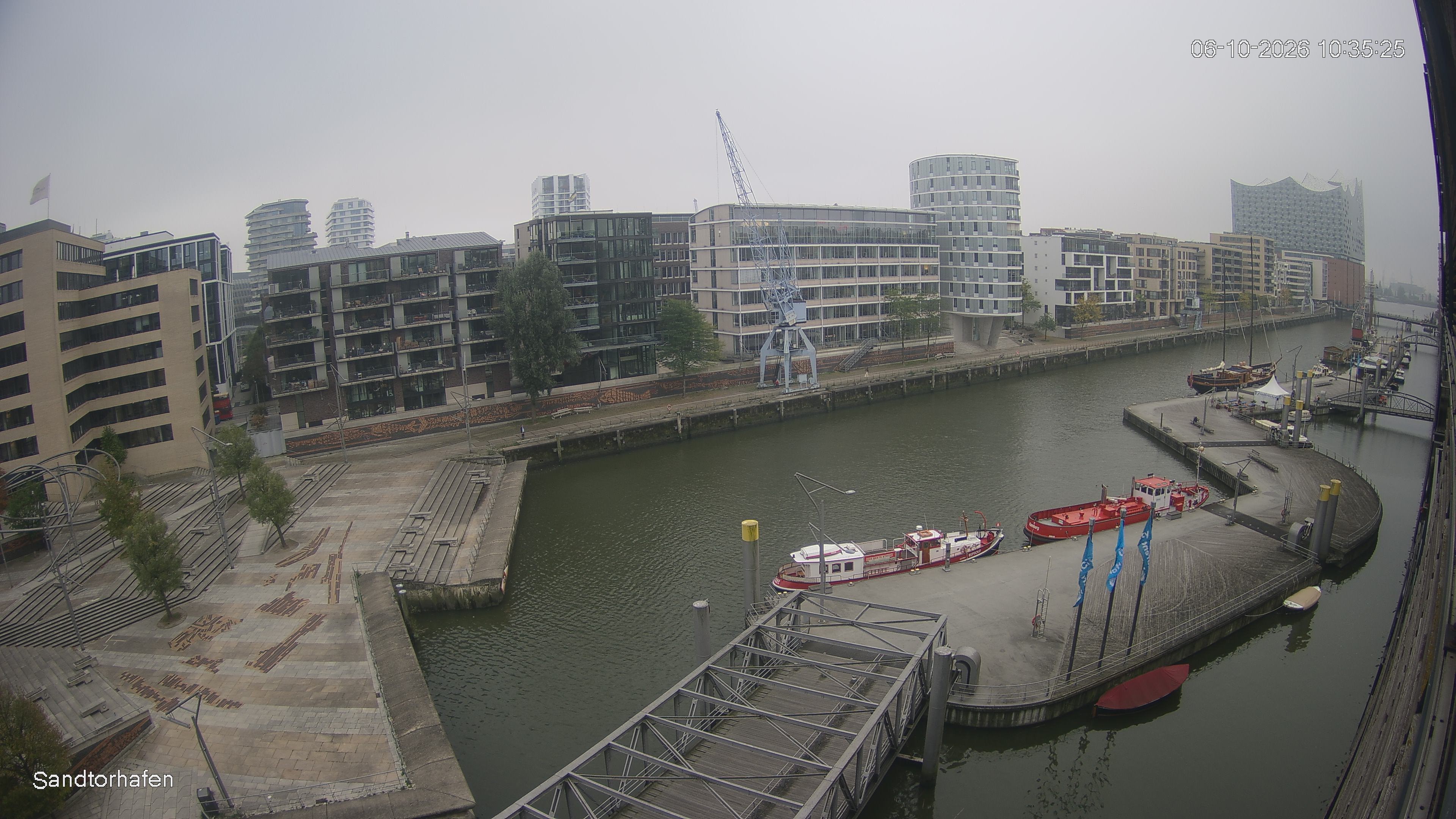 Archiv Foto Webcam Hamburg: HafenCity und Elbphilharmonie