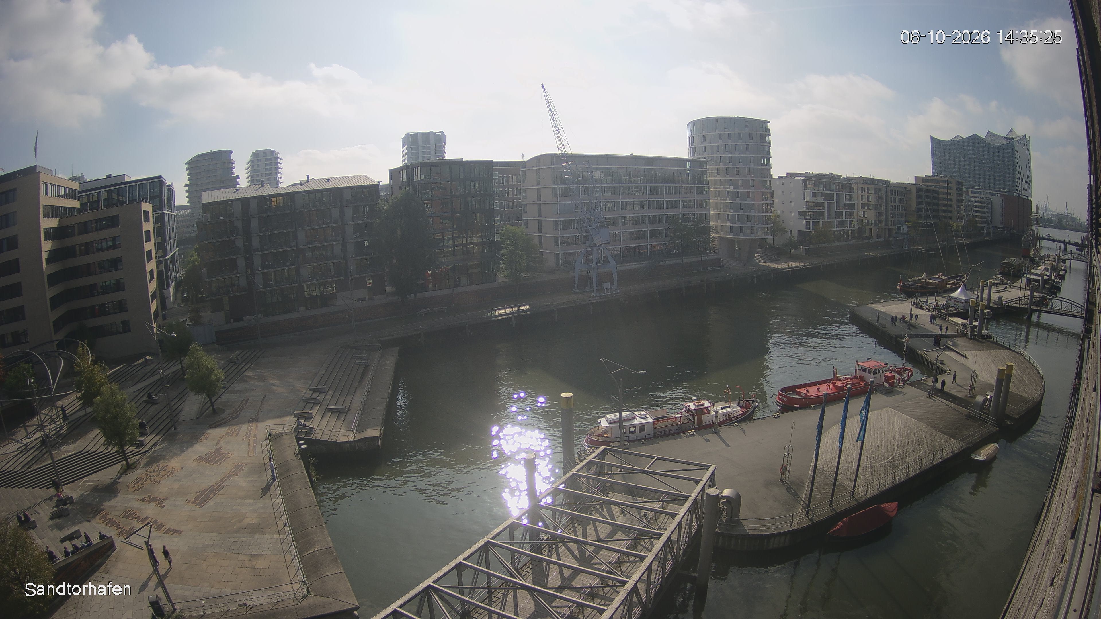 Archiv Foto Webcam Hamburg: HafenCity und Elbphilharmonie