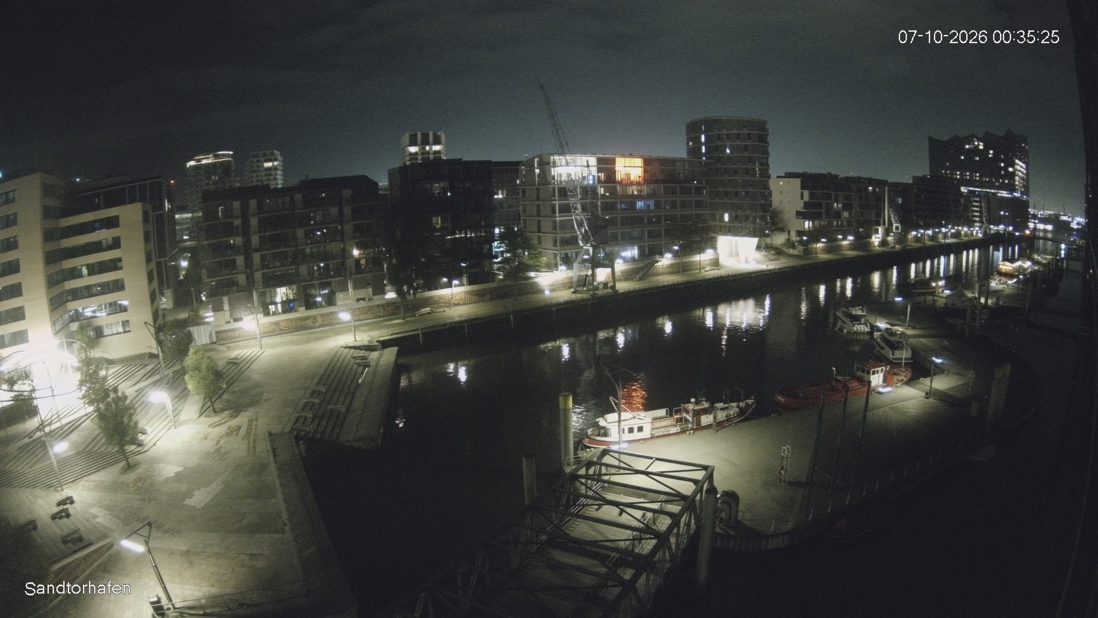 Archived image Webcam Harbour Hall Hamburg