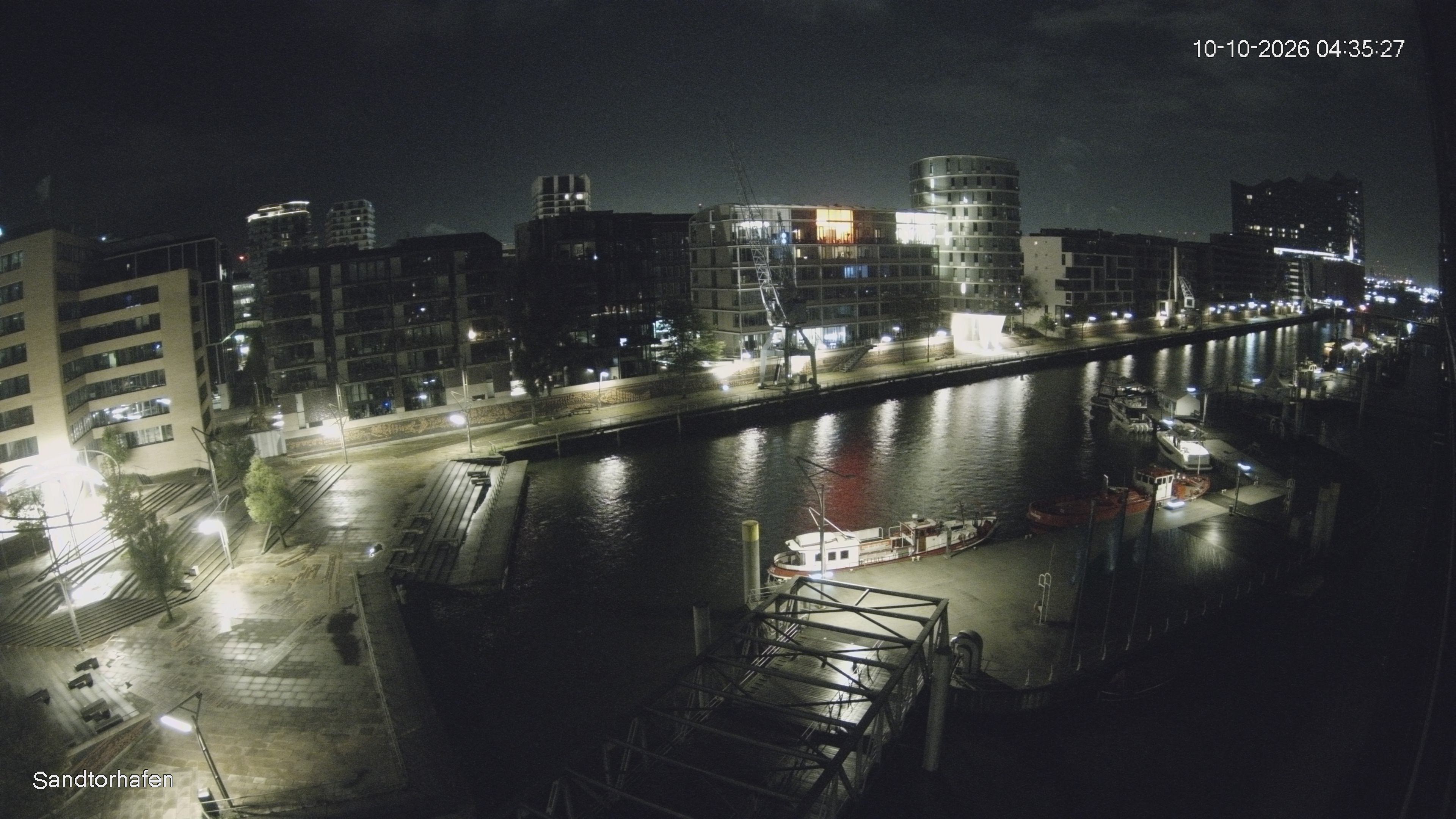 Archiv Foto Webcam Hamburg: HafenCity und Elbphilharmonie