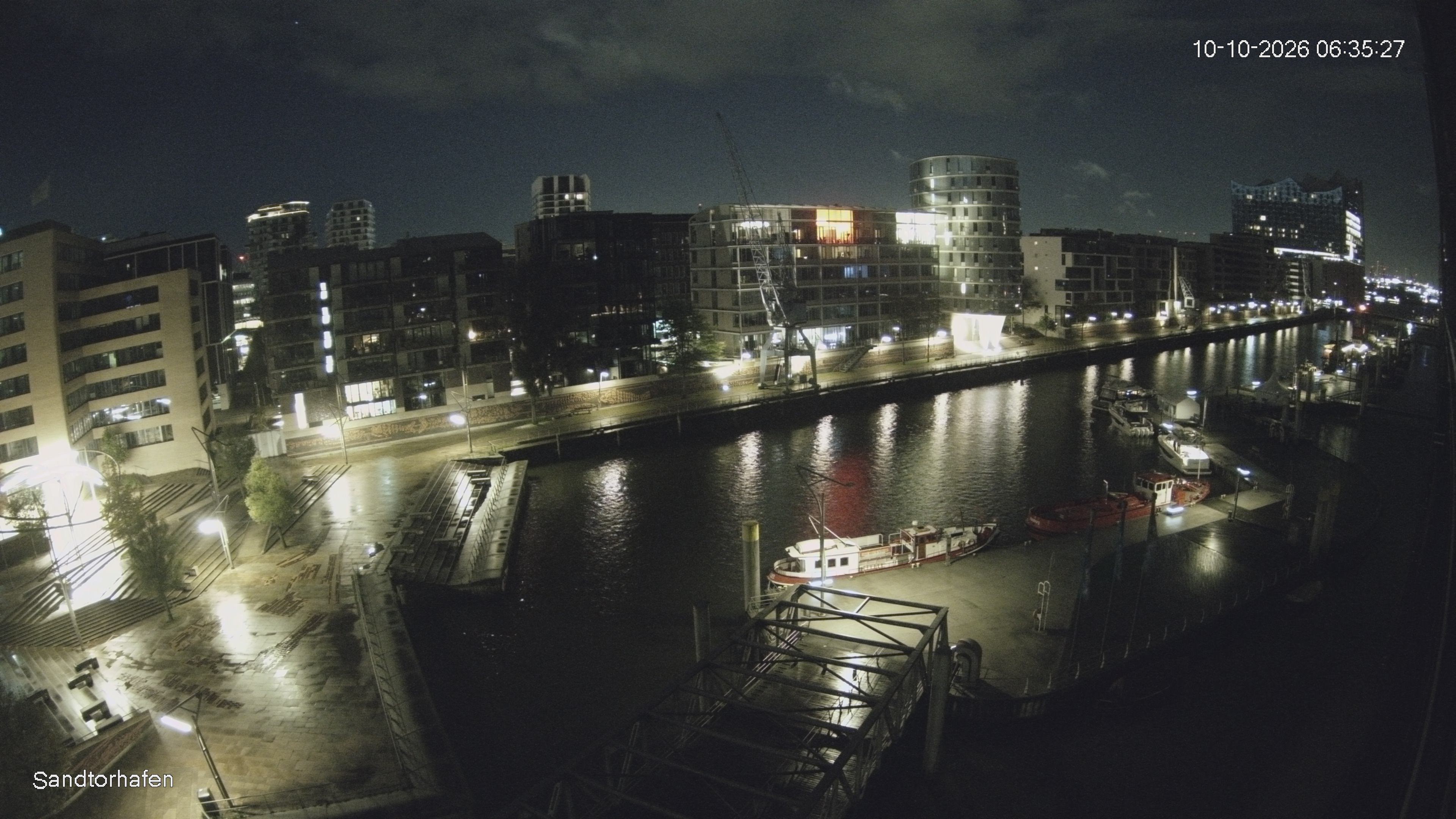 Archiv Foto Webcam Hamburg: HafenCity und Elbphilharmonie