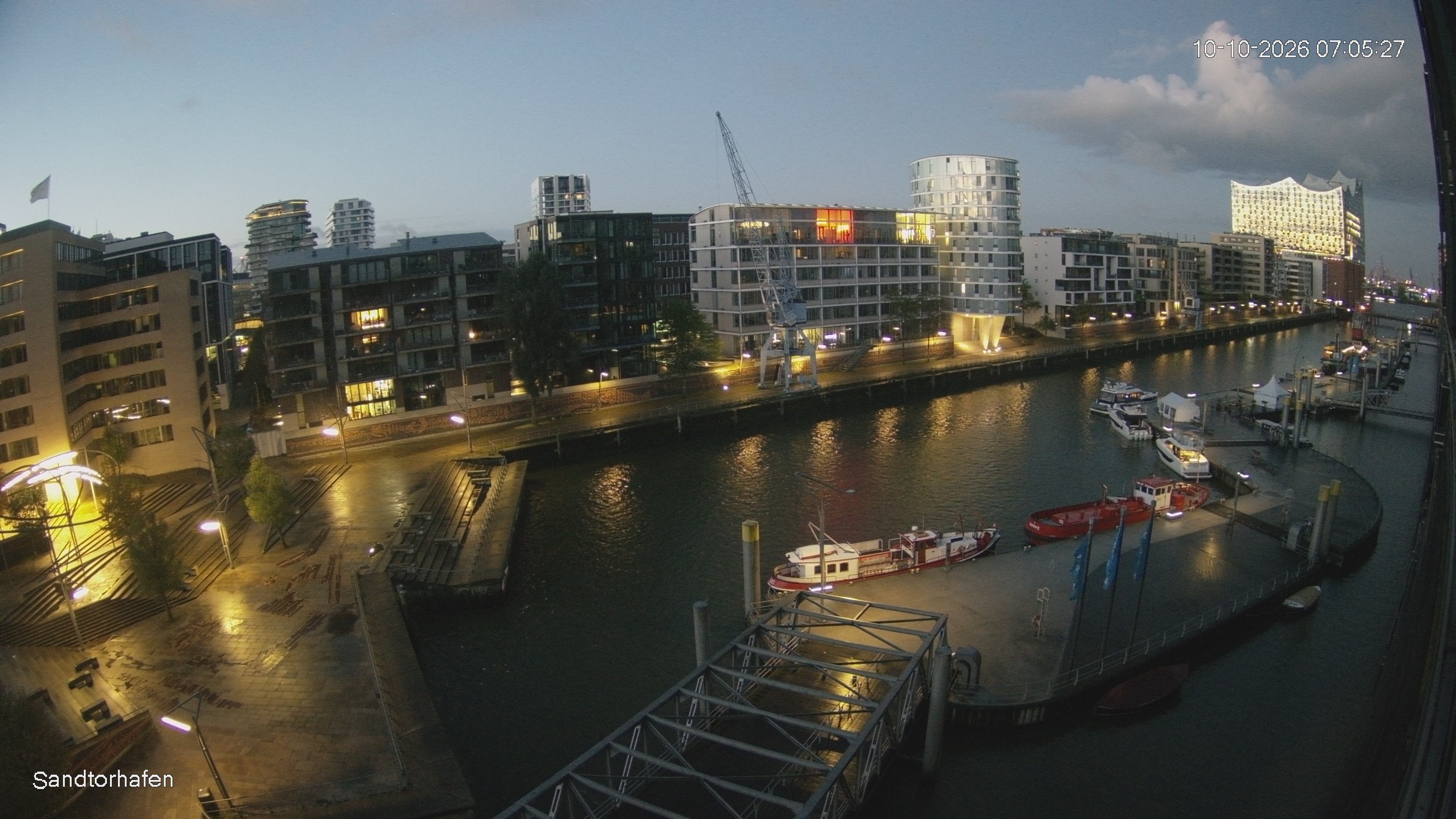 Archived image Webcam Harbour Hall Hamburg