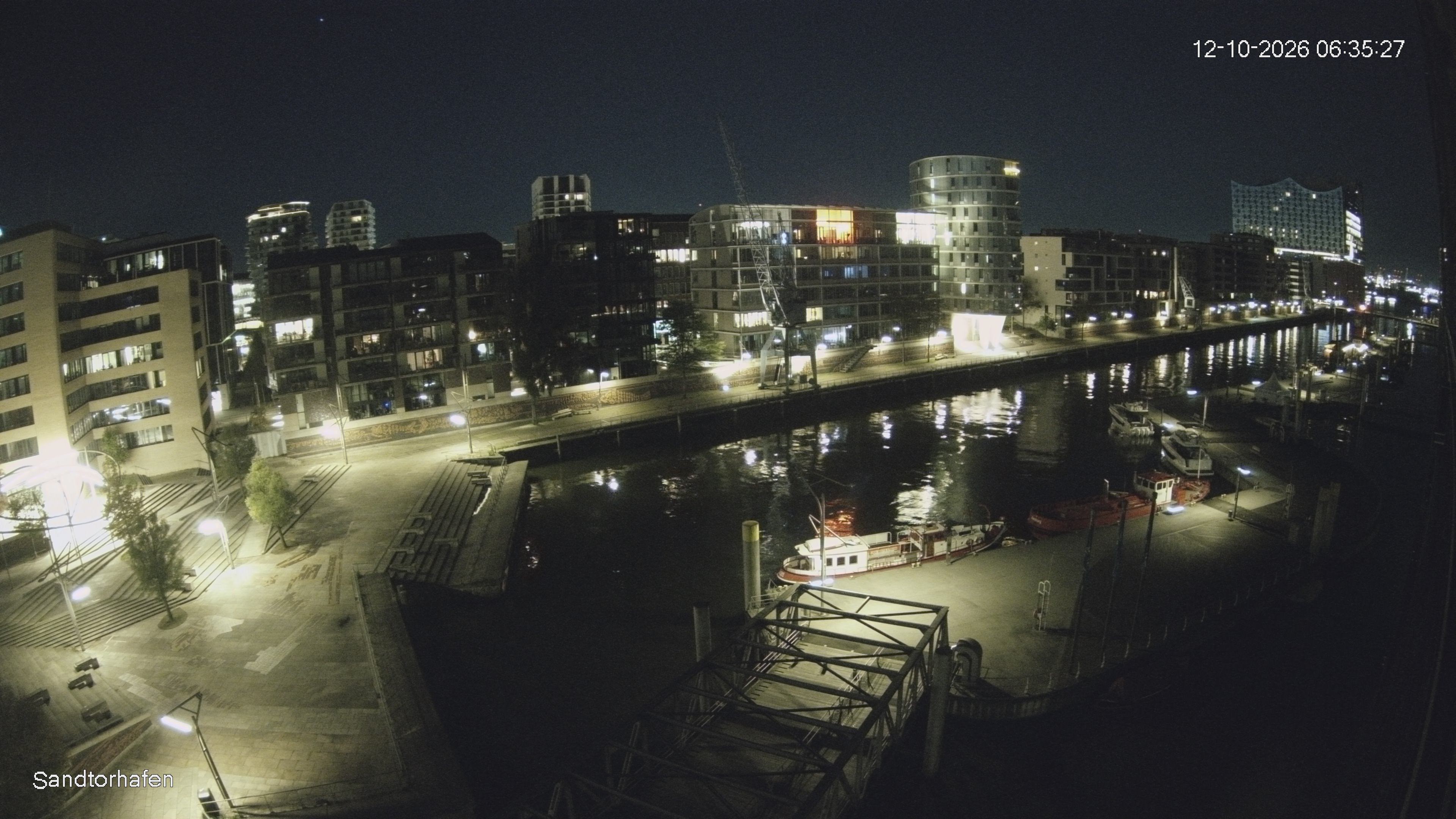 Archived image Webcam Harbour Hall Hamburg