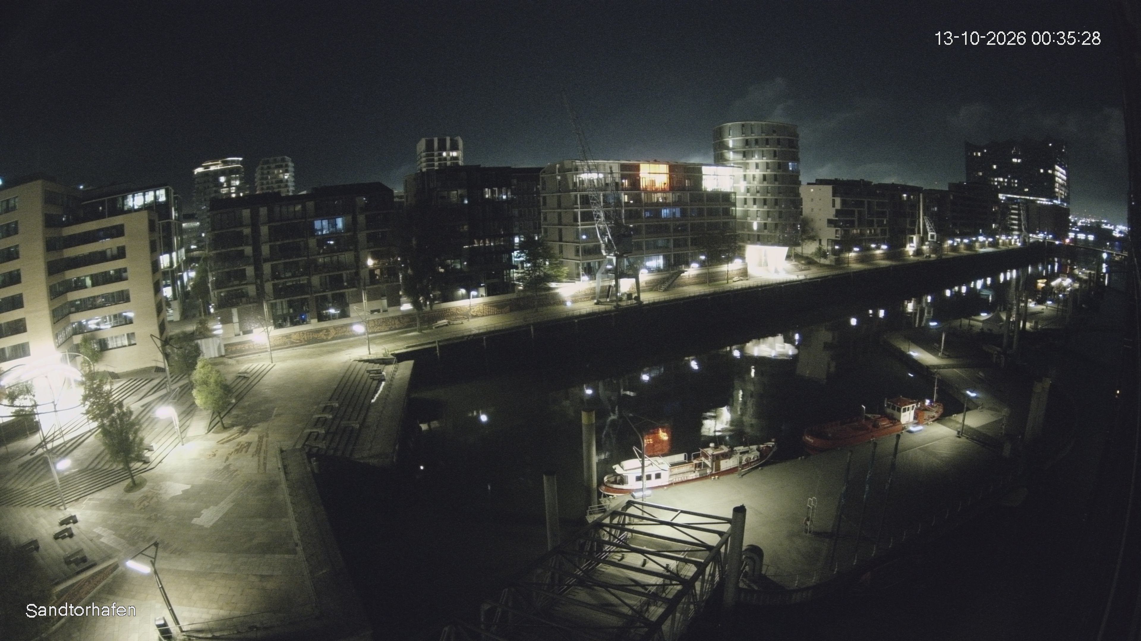 Archived image Webcam Harbour Hall Hamburg