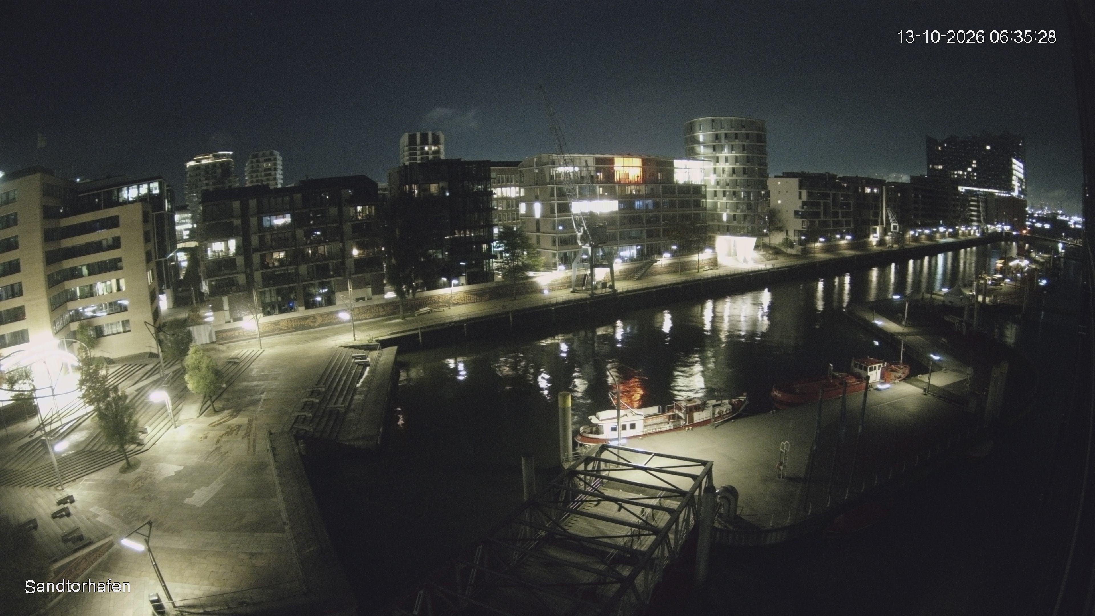 Archived image Webcam Harbour Hall Hamburg