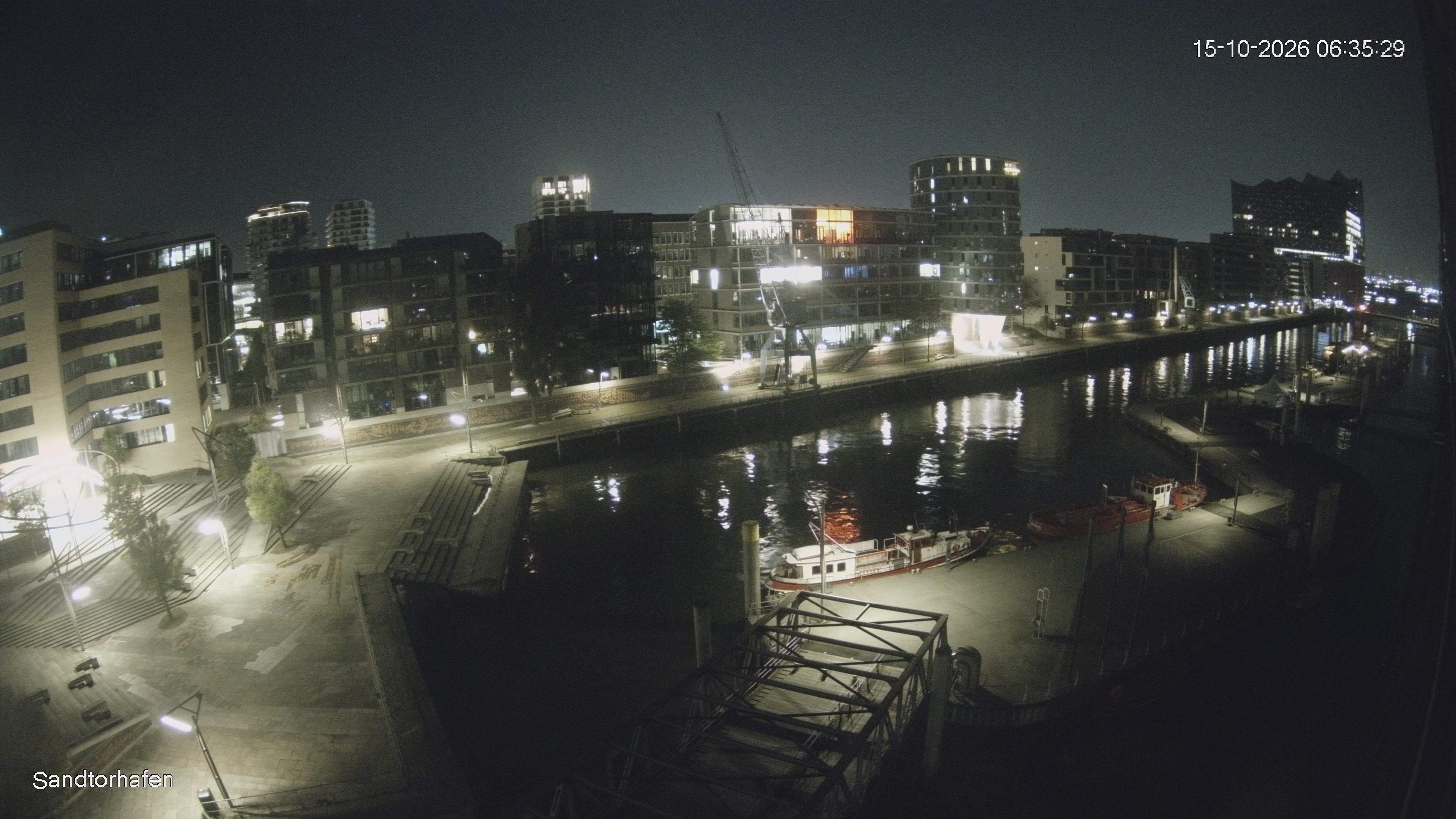 Archived image Webcam Harbour Hall Hamburg