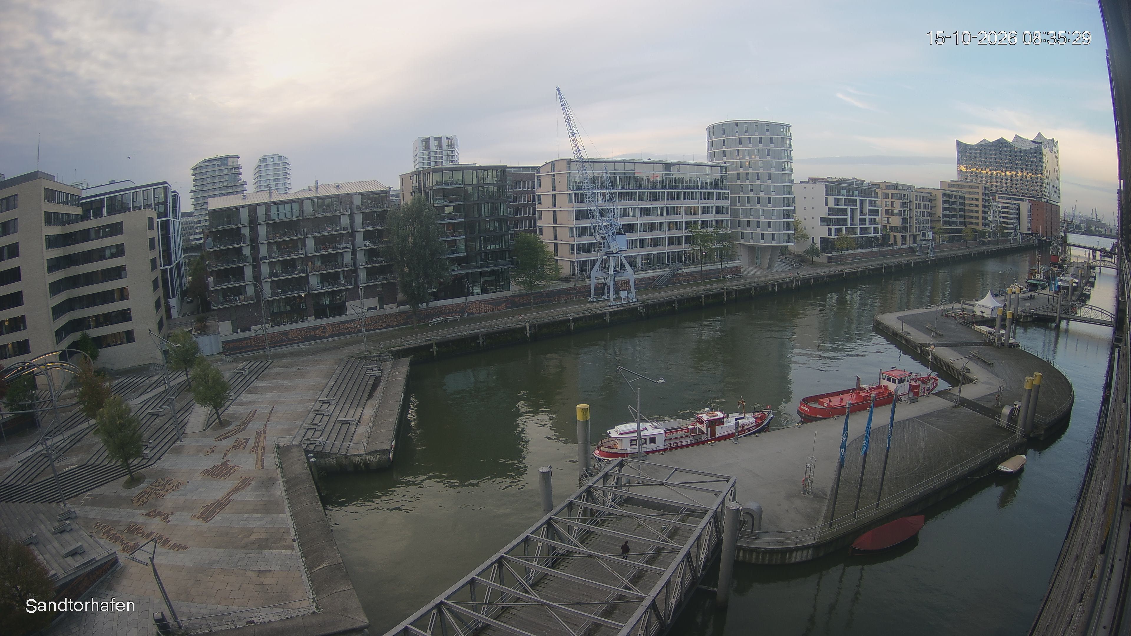 Archived image Webcam Harbour Hall Hamburg