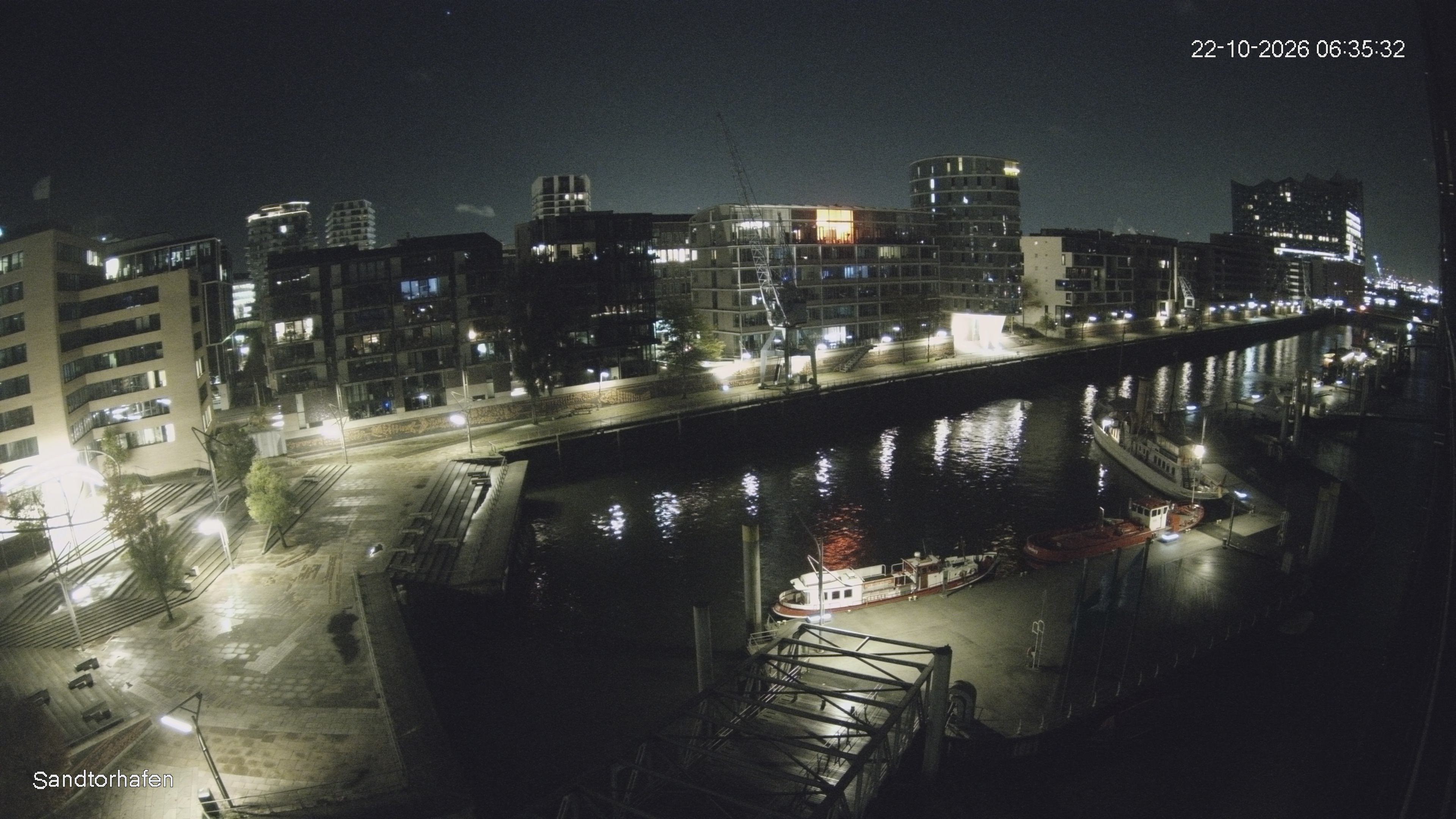 Archiv Foto Webcam Hamburg: HafenCity und Elbphilharmonie
