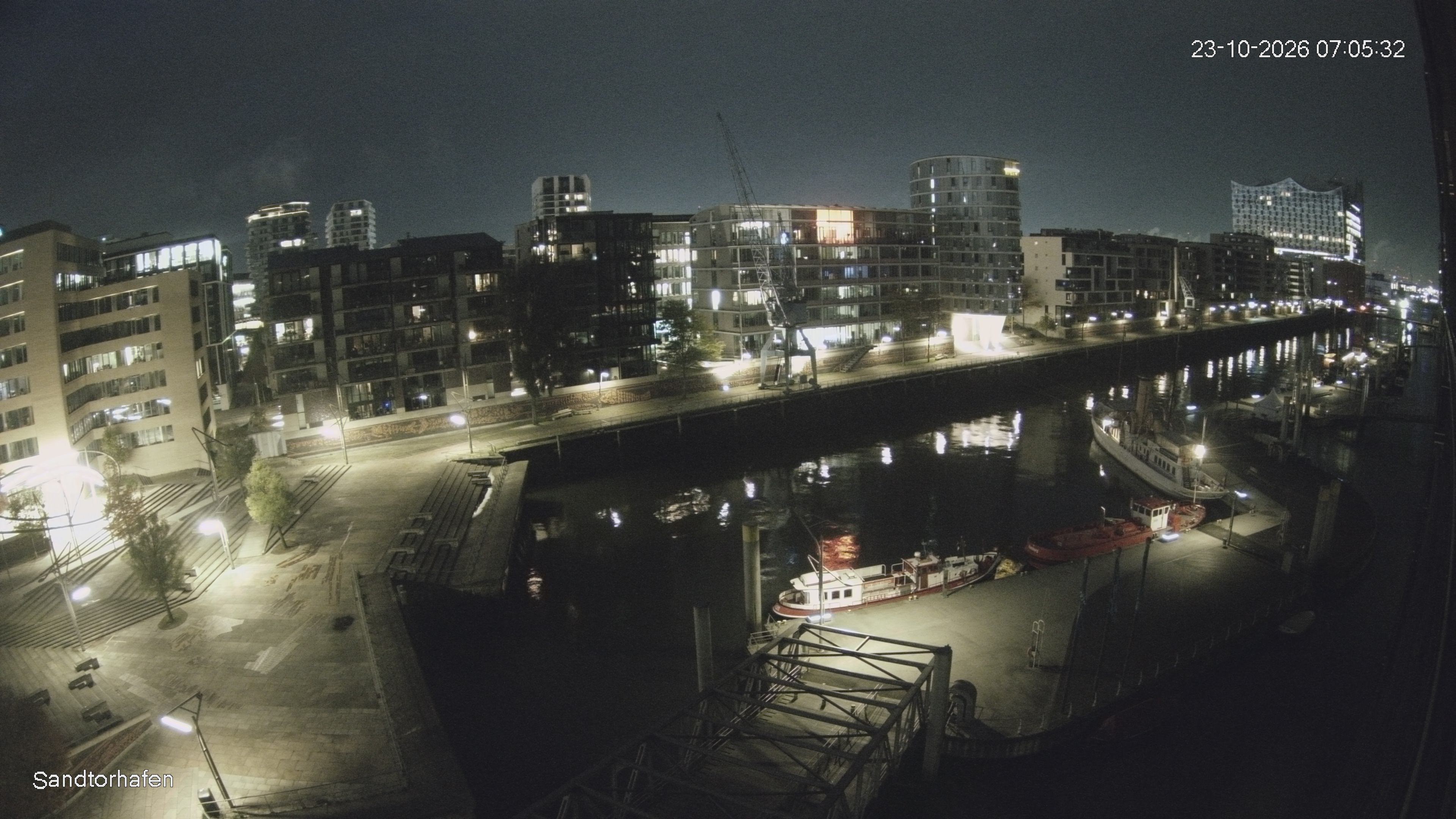 Archiv Foto Webcam Hamburg: HafenCity und Elbphilharmonie