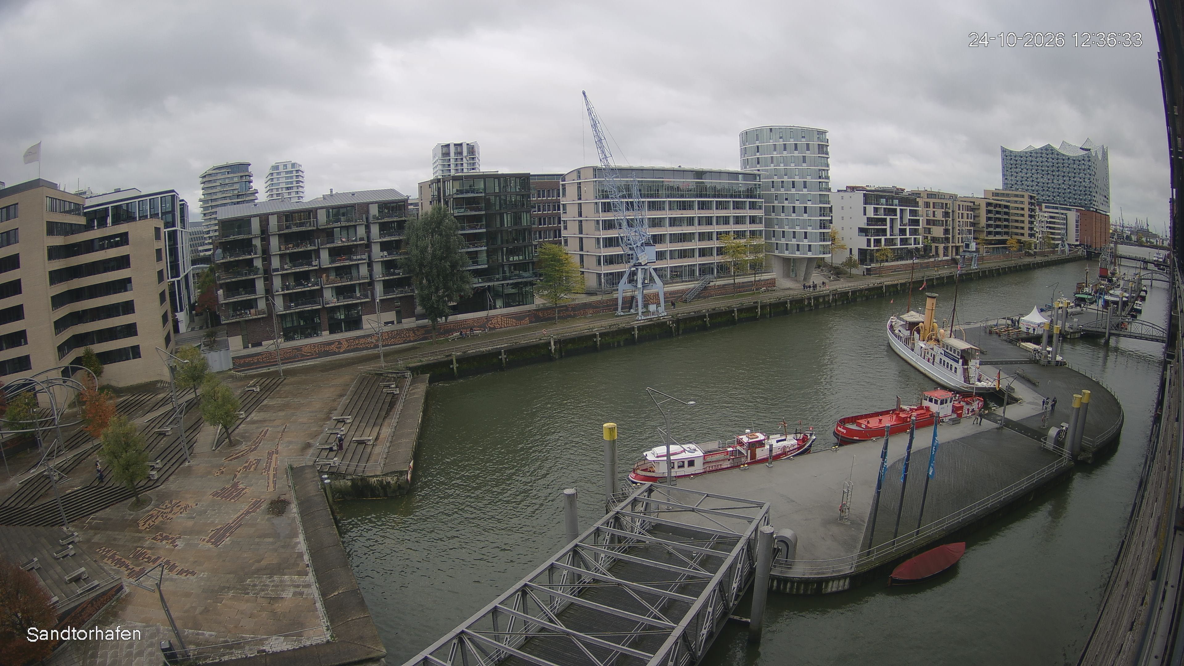 Archiv Foto Webcam Hamburg: HafenCity und Elbphilharmonie