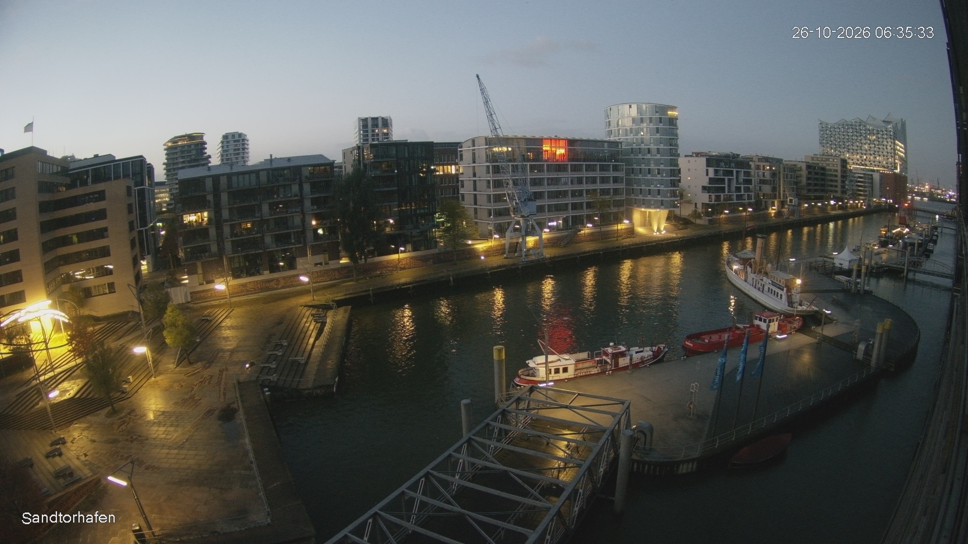 Archived image Webcam Harbour Hall Hamburg