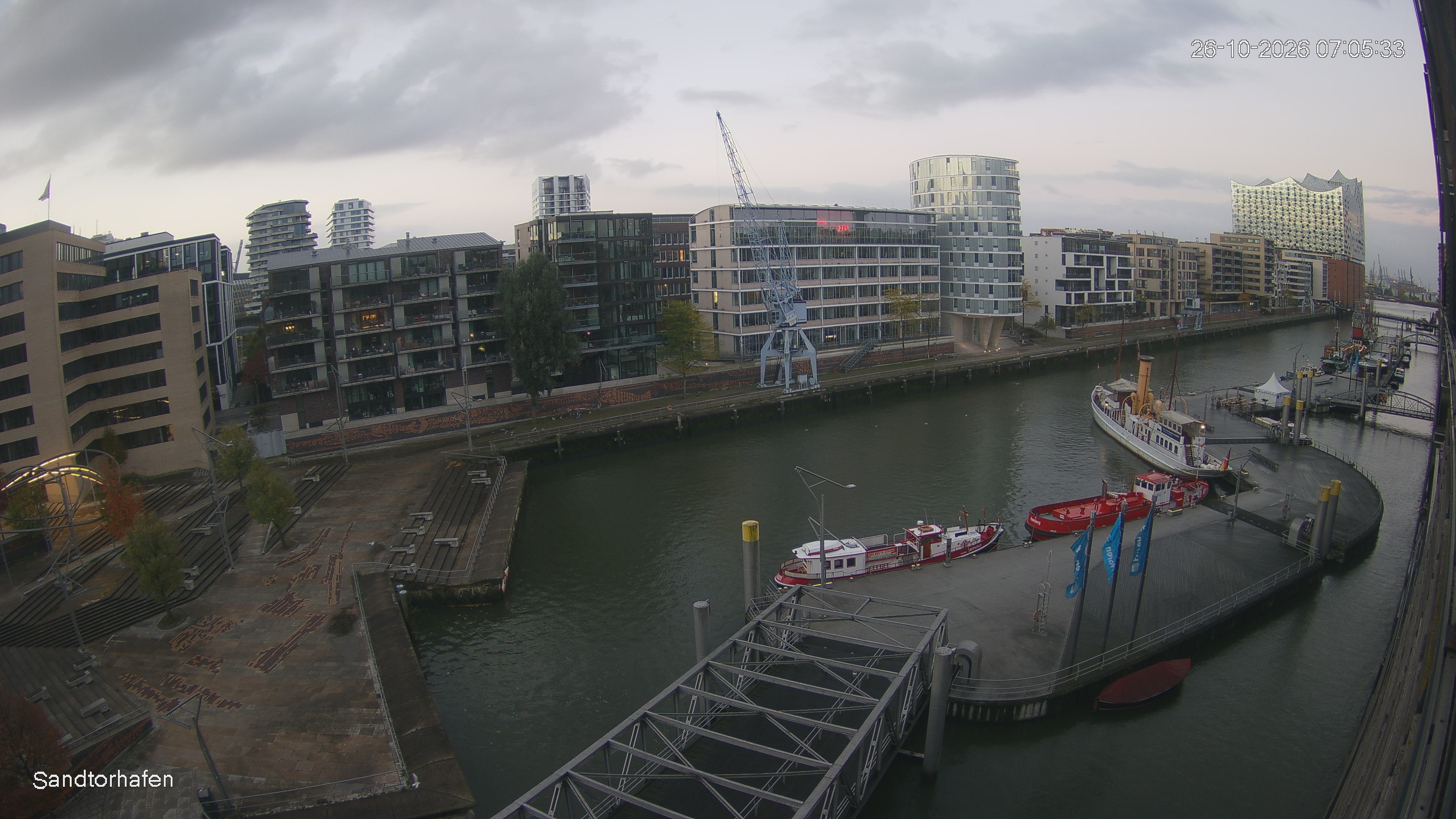 Archived image Webcam Harbour Hall Hamburg