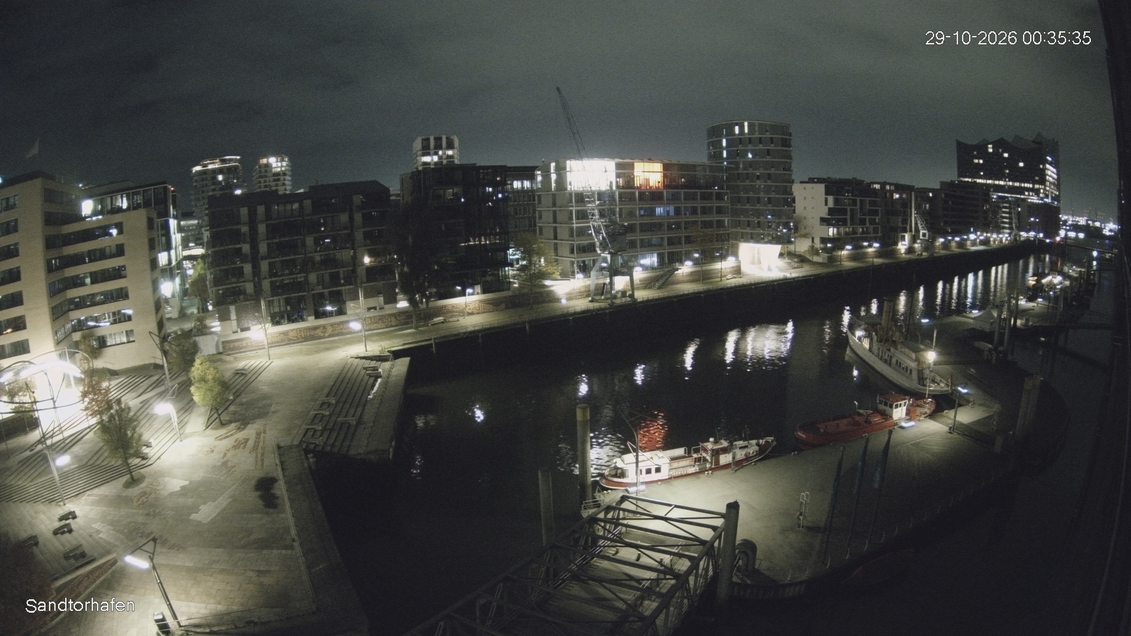 Archived image Webcam Harbour Hall Hamburg