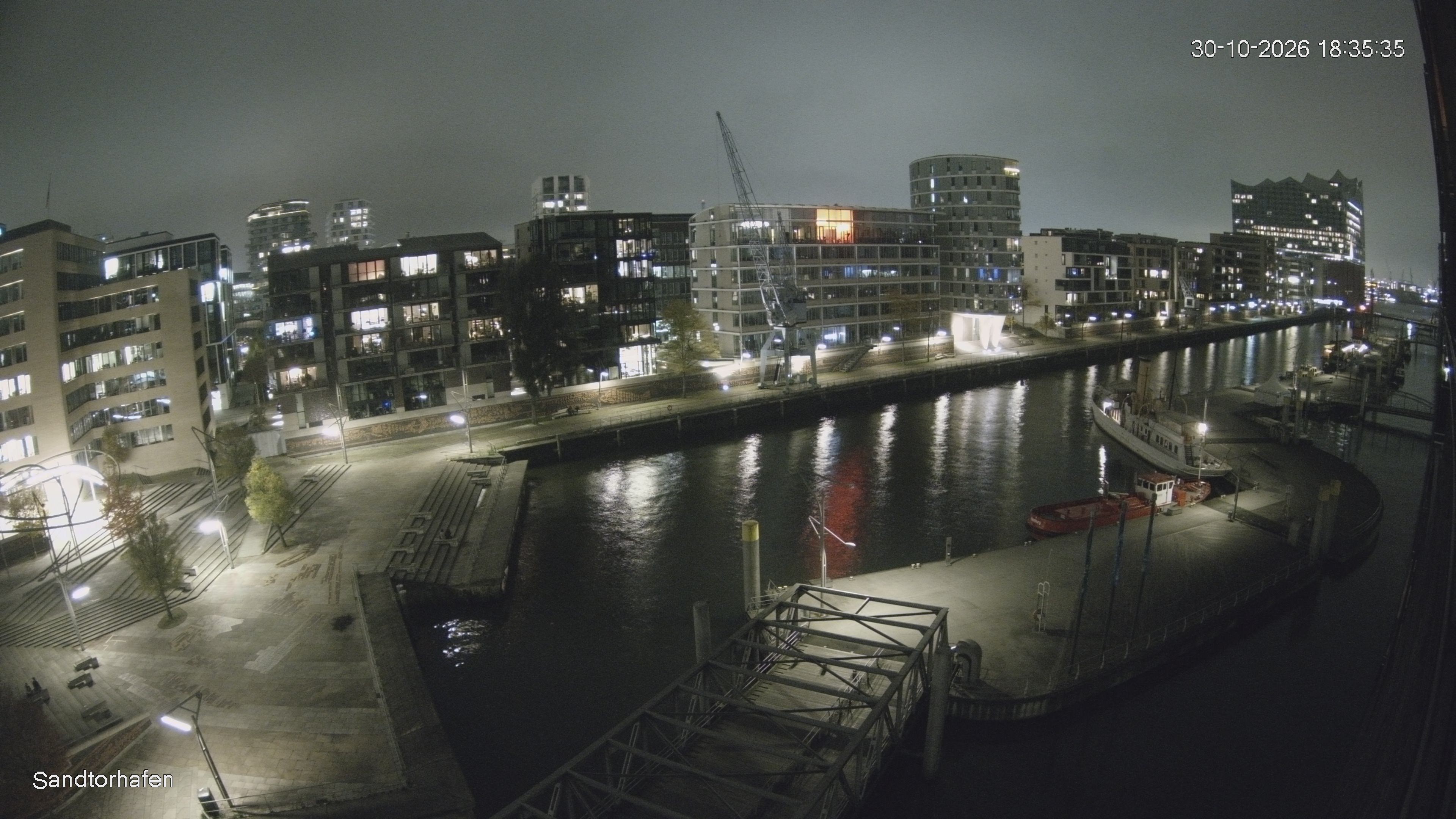 Archiv Foto Webcam Hamburg: HafenCity und Elbphilharmonie