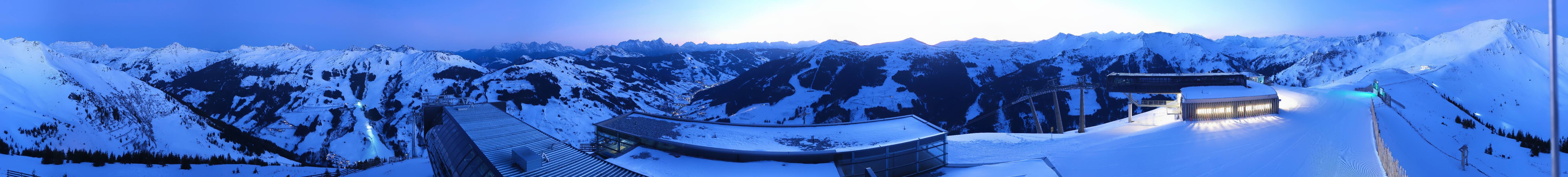 Archived image Webcam Zwölferkogel near Hinterglemm