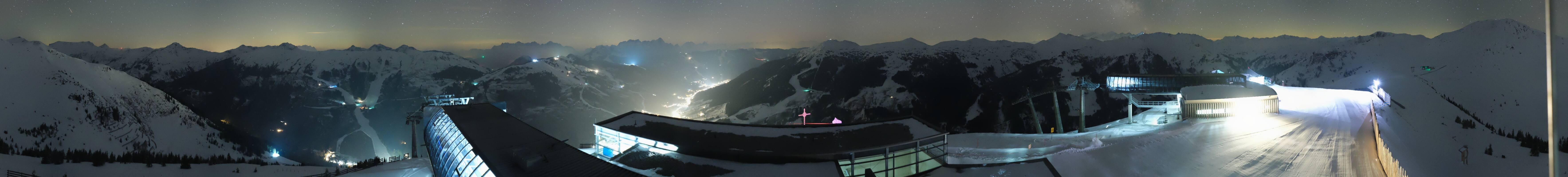Archived image Webcam Zwölferkogel near Hinterglemm