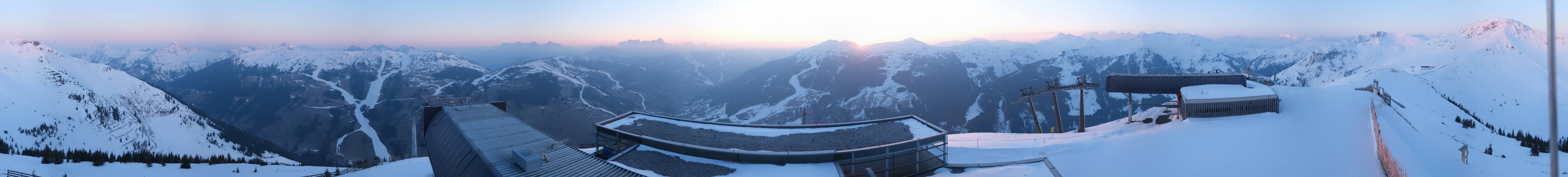 Archived image Webcam Zwölferkogel near Hinterglemm