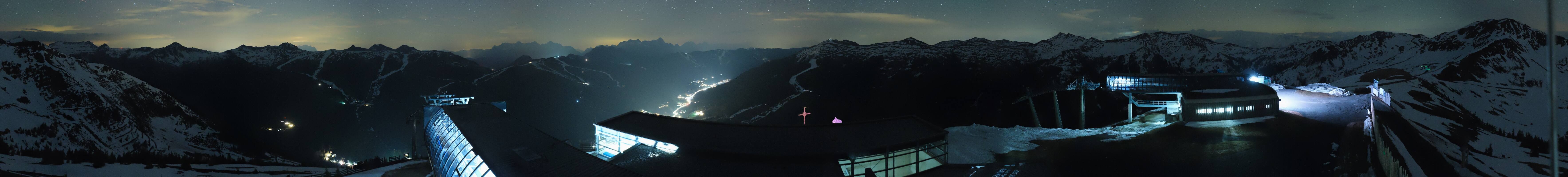 Archived image Webcam Zwölferkogel near Hinterglemm