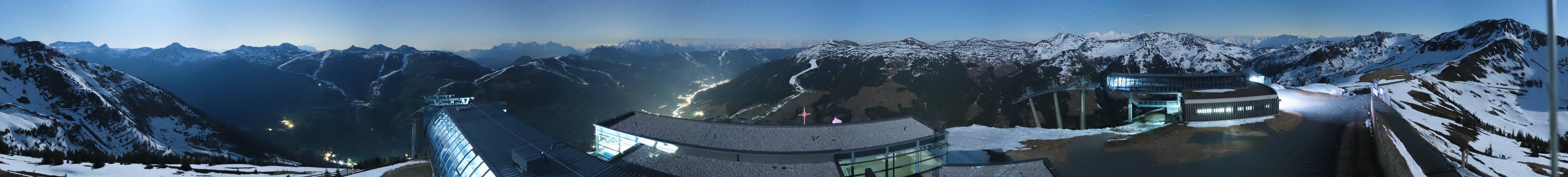 Archived image Webcam Zwölferkogel near Hinterglemm