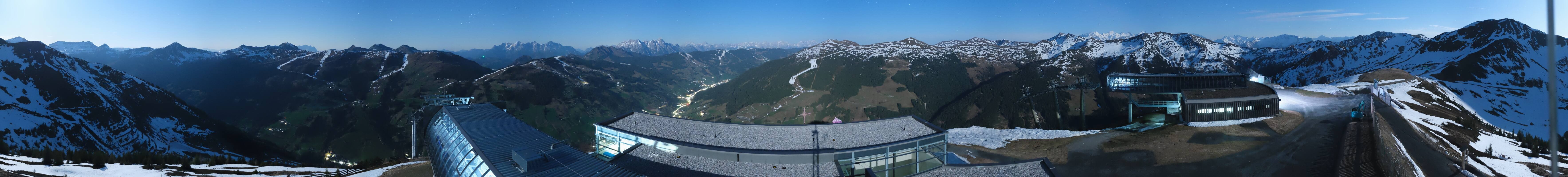 Archived image Webcam Zwölferkogel near Hinterglemm
