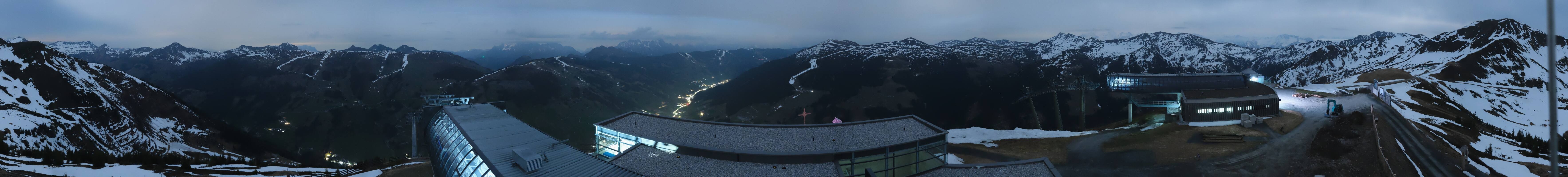 Archived image Webcam Zwölferkogel near Hinterglemm