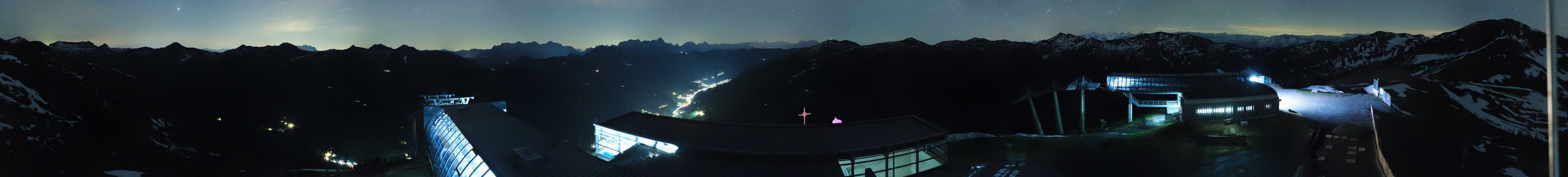 Archived image Webcam Zwölferkogel near Hinterglemm
