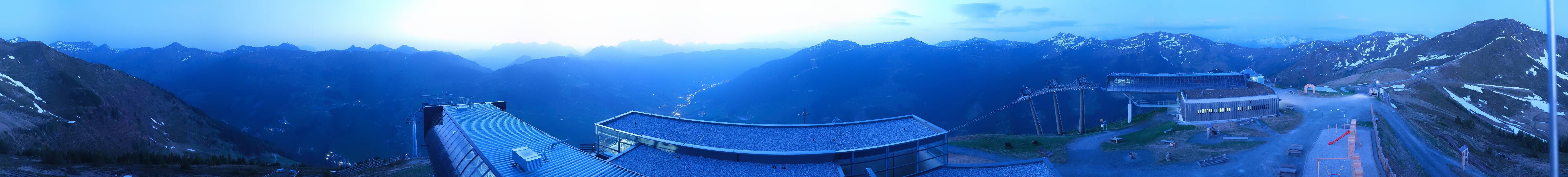 Archived image Webcam Zwölferkogel near Hinterglemm