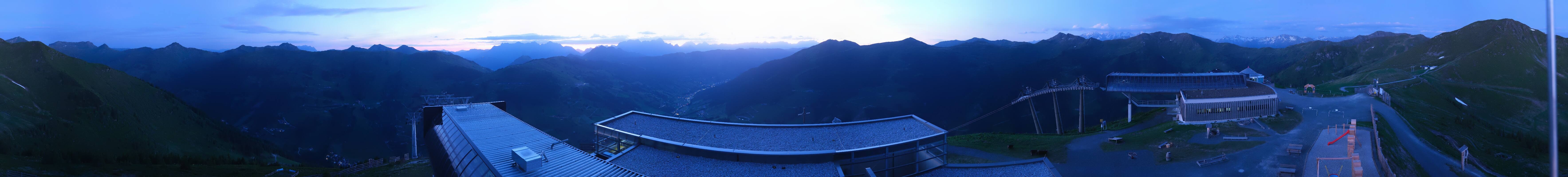 Archived image Webcam Zwölferkogel near Hinterglemm