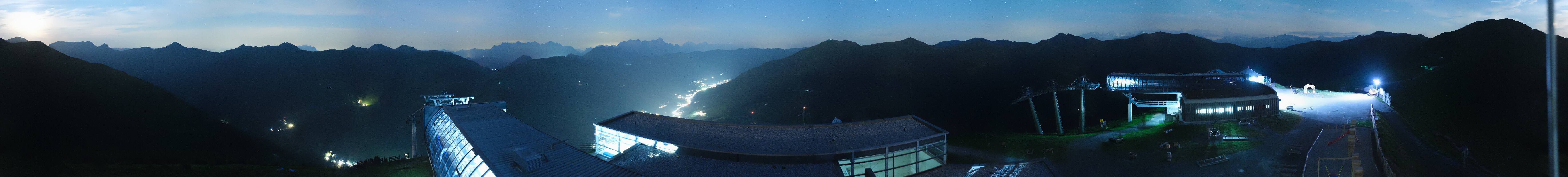 Archived image Webcam Zwölferkogel near Hinterglemm