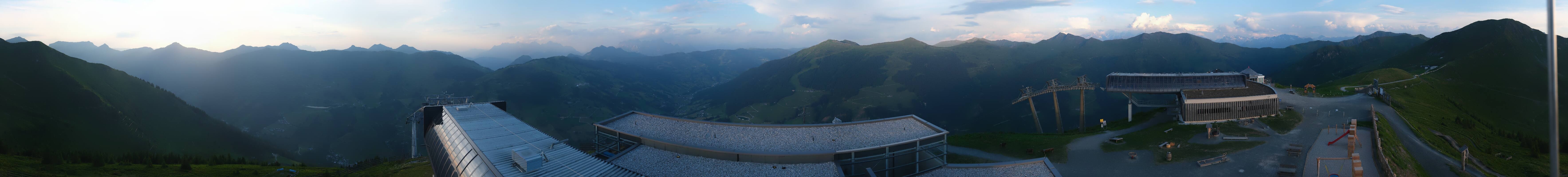 Archived image Webcam Zwölferkogel near Hinterglemm