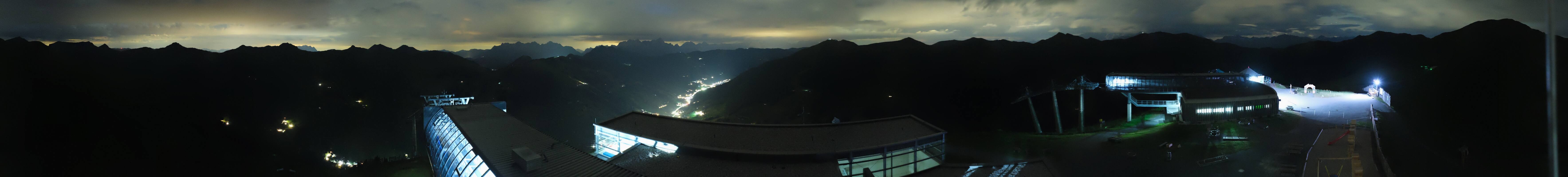 Archived image Webcam Zwölferkogel near Hinterglemm