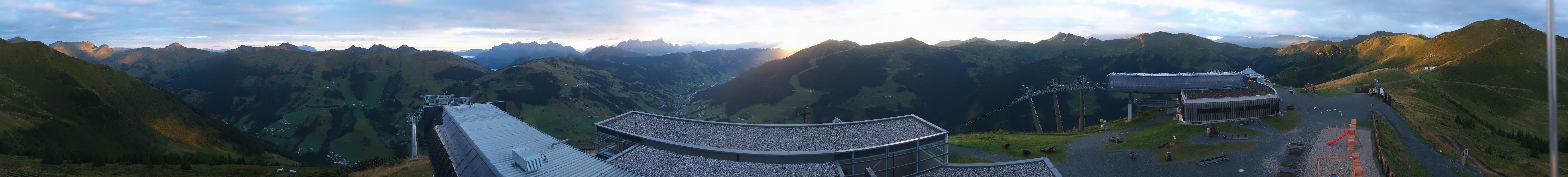 Archived image Webcam Zwölferkogel near Hinterglemm