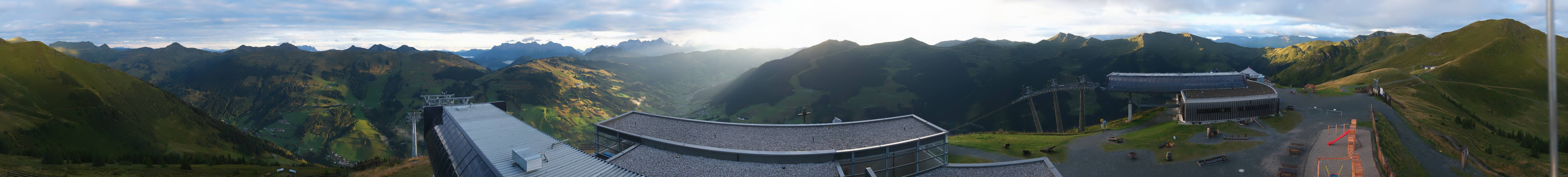 Archived image Webcam Zwölferkogel near Hinterglemm