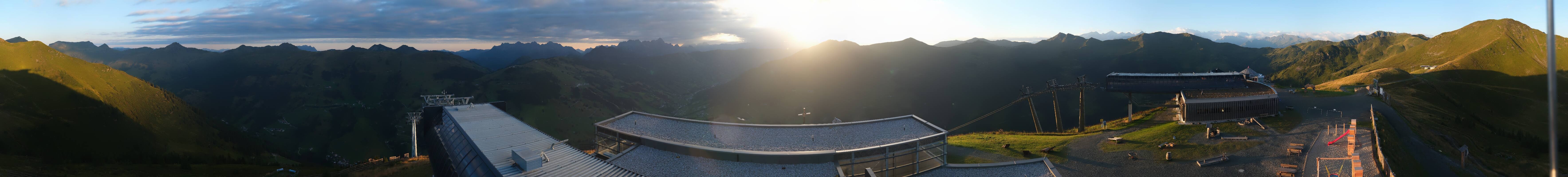 Archived image Webcam Zwölferkogel near Hinterglemm