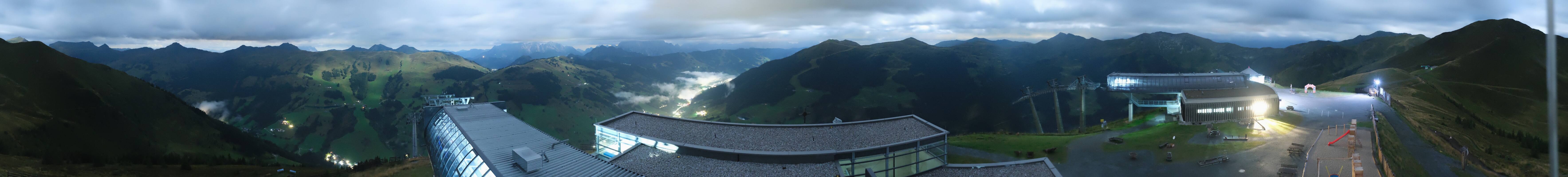 Archived image Webcam Zwölferkogel near Hinterglemm